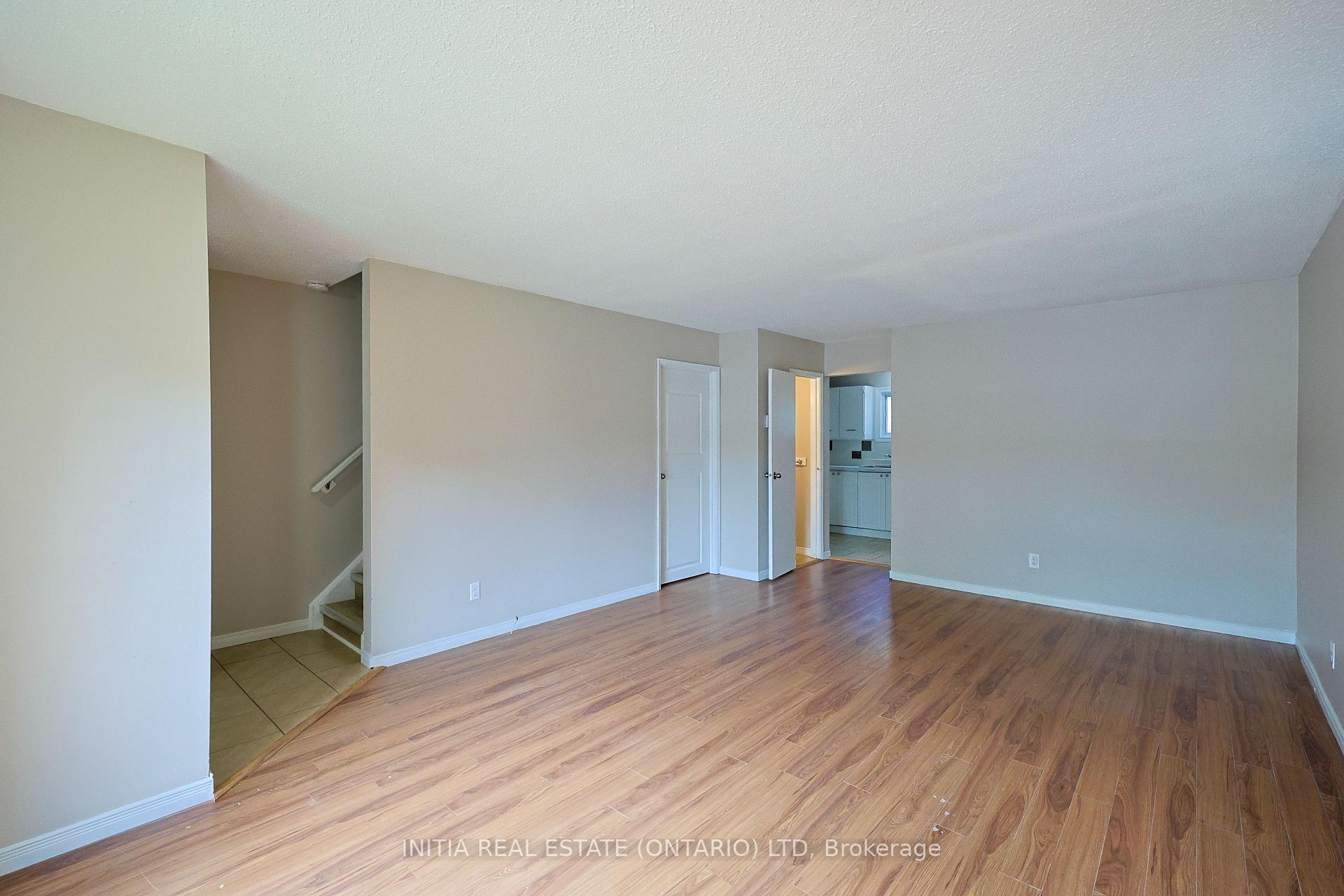 Photo 5 of 253 Hampton Avenue, Sarnia — HOMEH