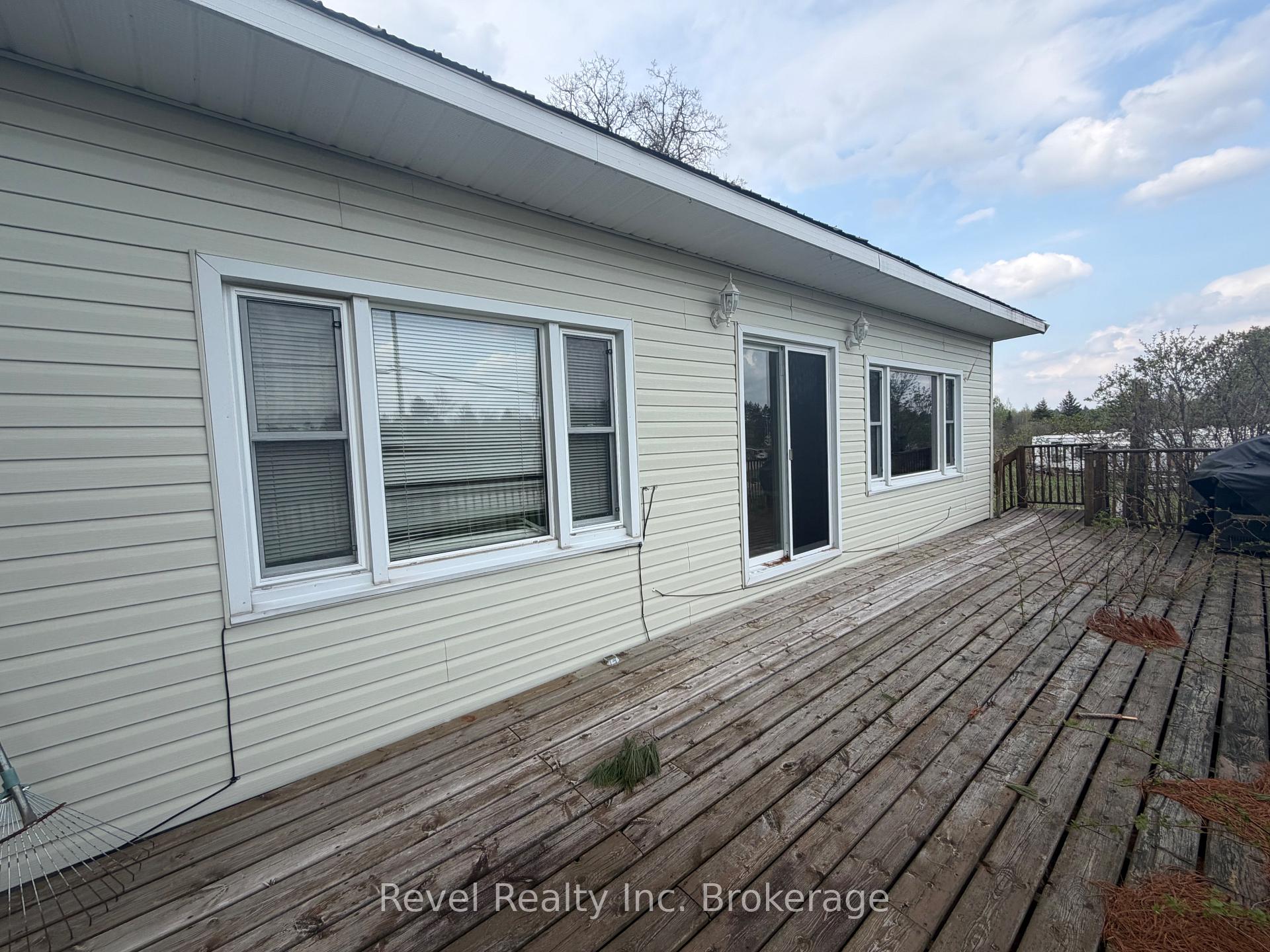 Photo 4 of 8 Trailaine Road, Parry Sound Remote Area, Arnstein — HOMEH