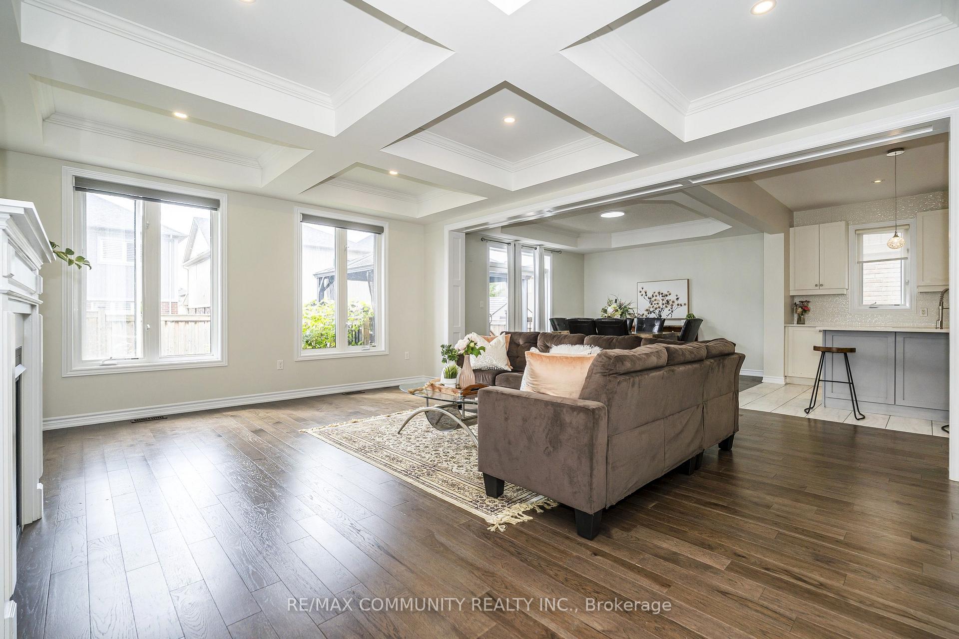 Photo 23 of 23 Holyrod Drive, Clarington, Courtice — HOMEH