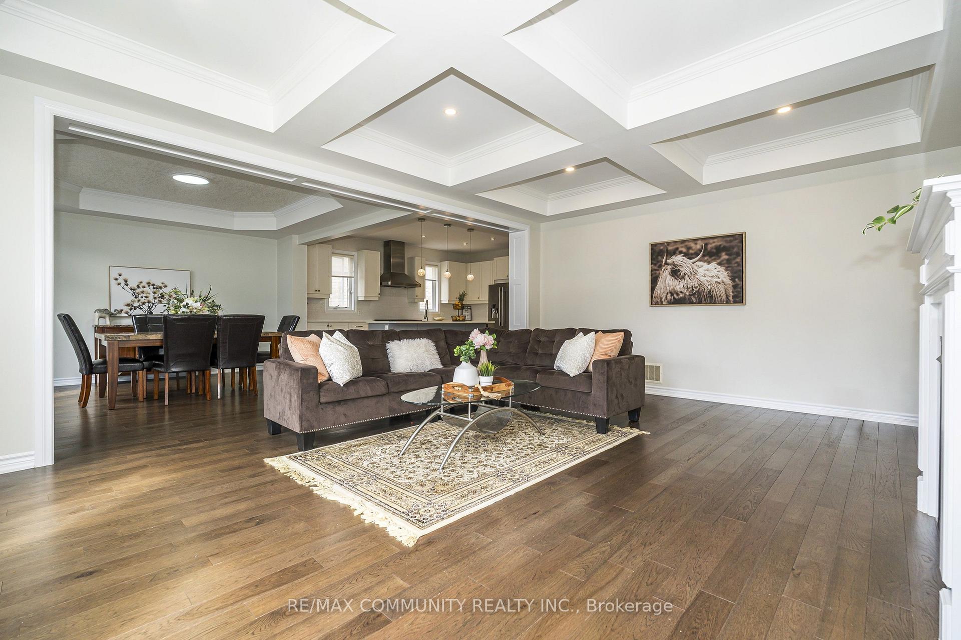 Photo 24 of 23 Holyrod Drive, Clarington, Courtice — HOMEH