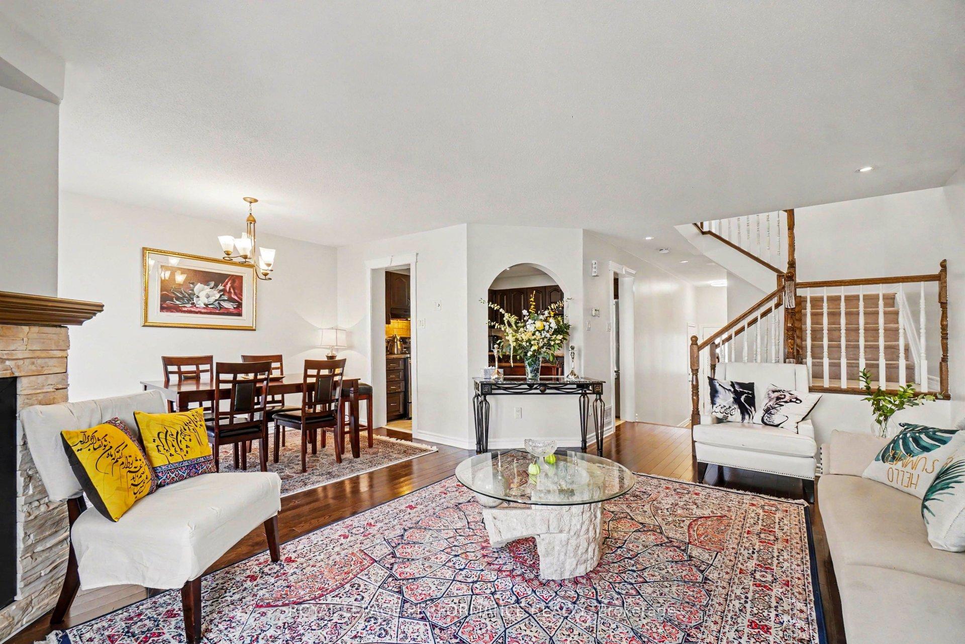 Photo 10 of 217 Branthaven Street, Ottawa, Avalon East — HOMEH