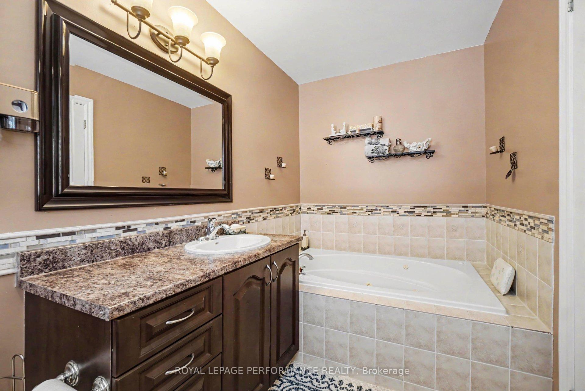 Photo 25 of 217 Branthaven Street, Ottawa, Avalon East — HOMEH