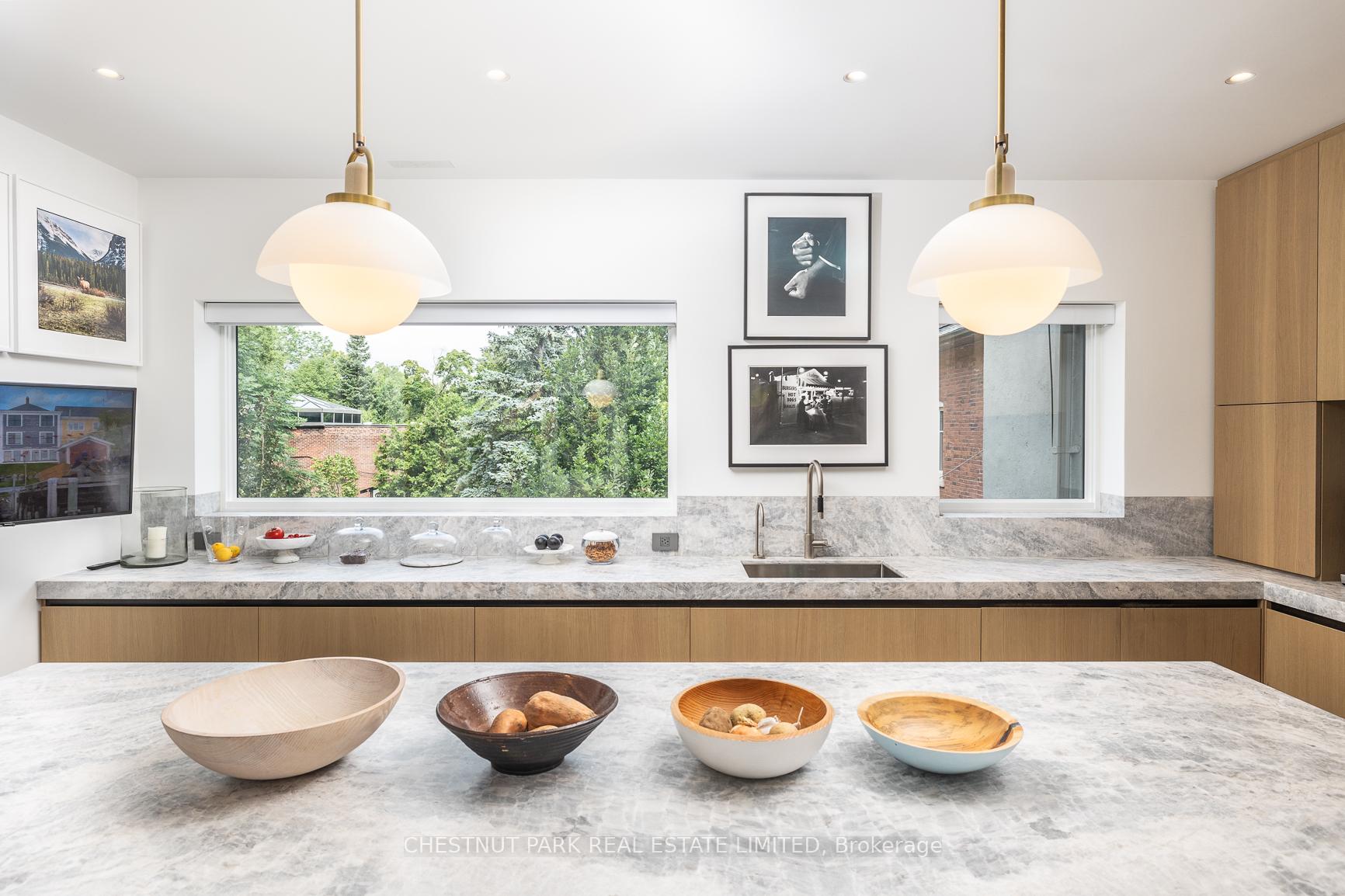 Photo 13 of Unit 2, 78 Crescent Road, Toronto, Rosedale-Moore Park — HOMEH