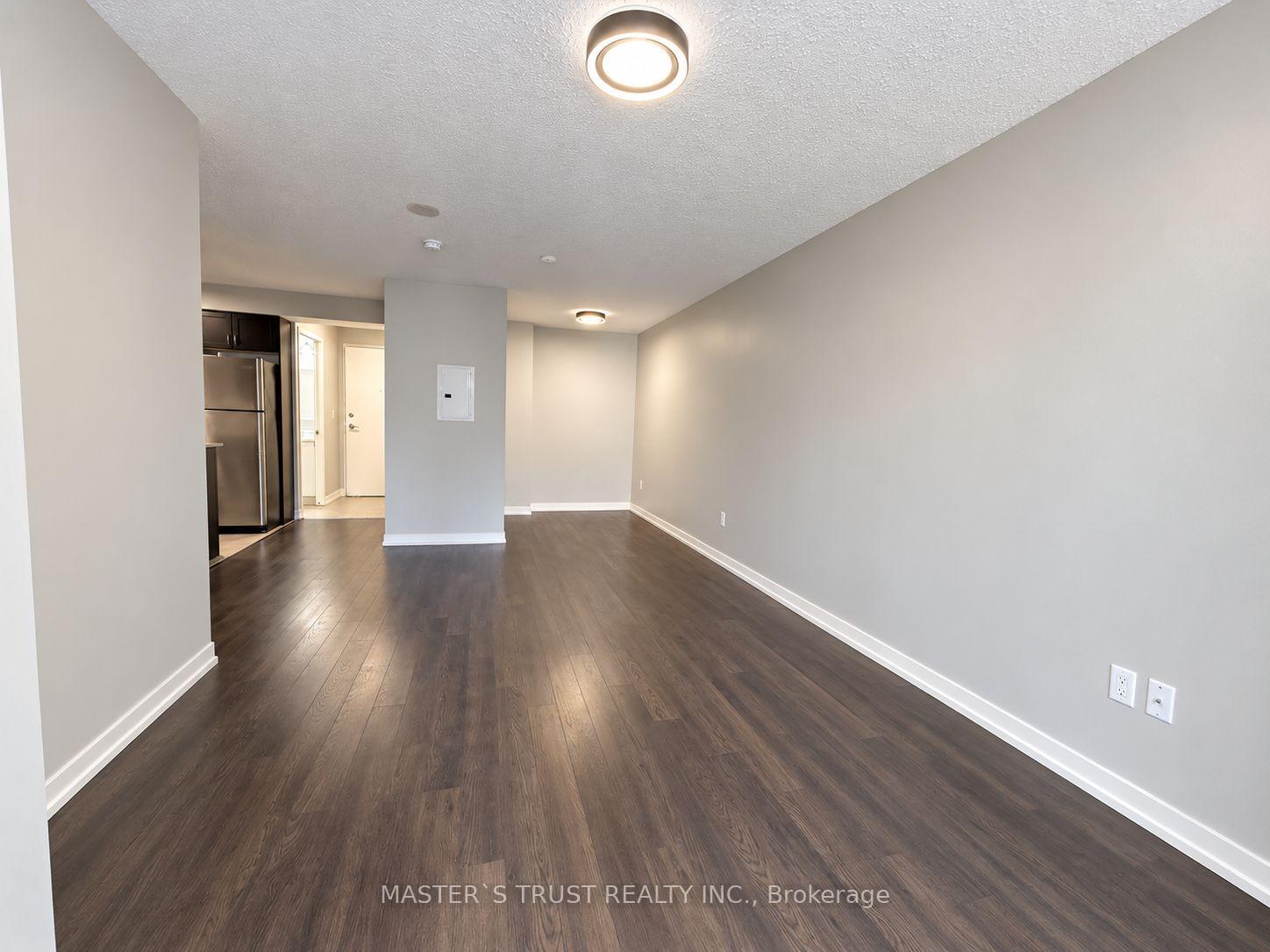 Photo 5 of Unit 302, 812 Lansdowne Avenue, Toronto, Dovercourt-Wallace Emerson-Junction — HOMEH