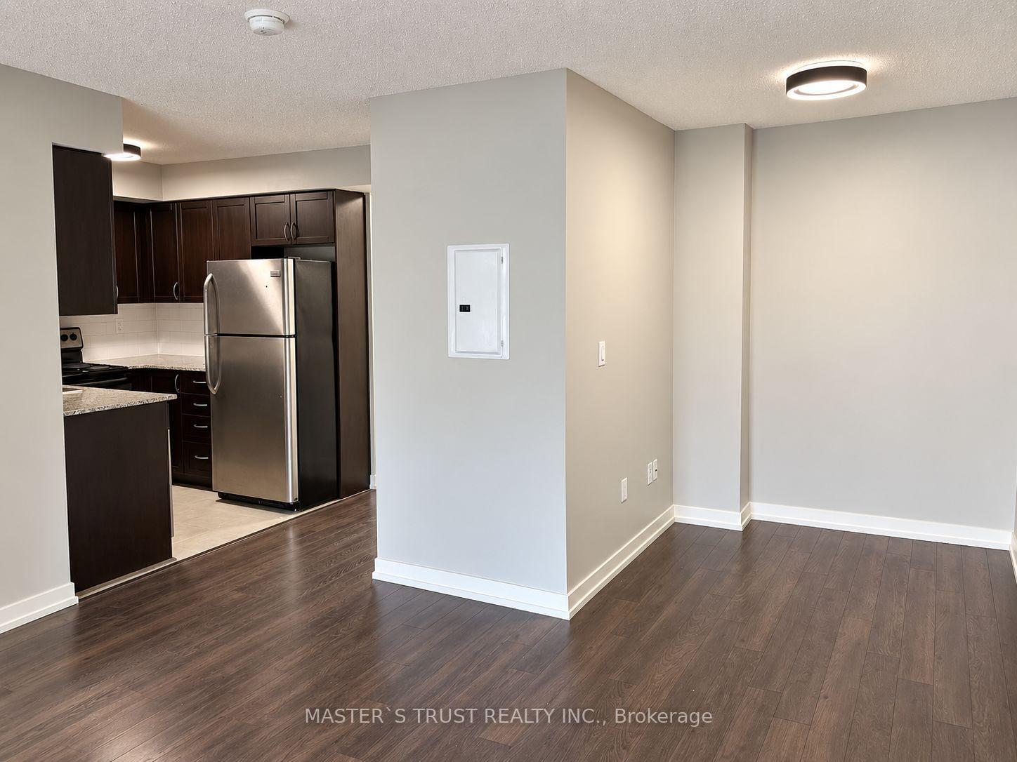 Photo 7 of Unit 302, 812 Lansdowne Avenue, Toronto, Dovercourt-Wallace Emerson-Junction — HOMEH