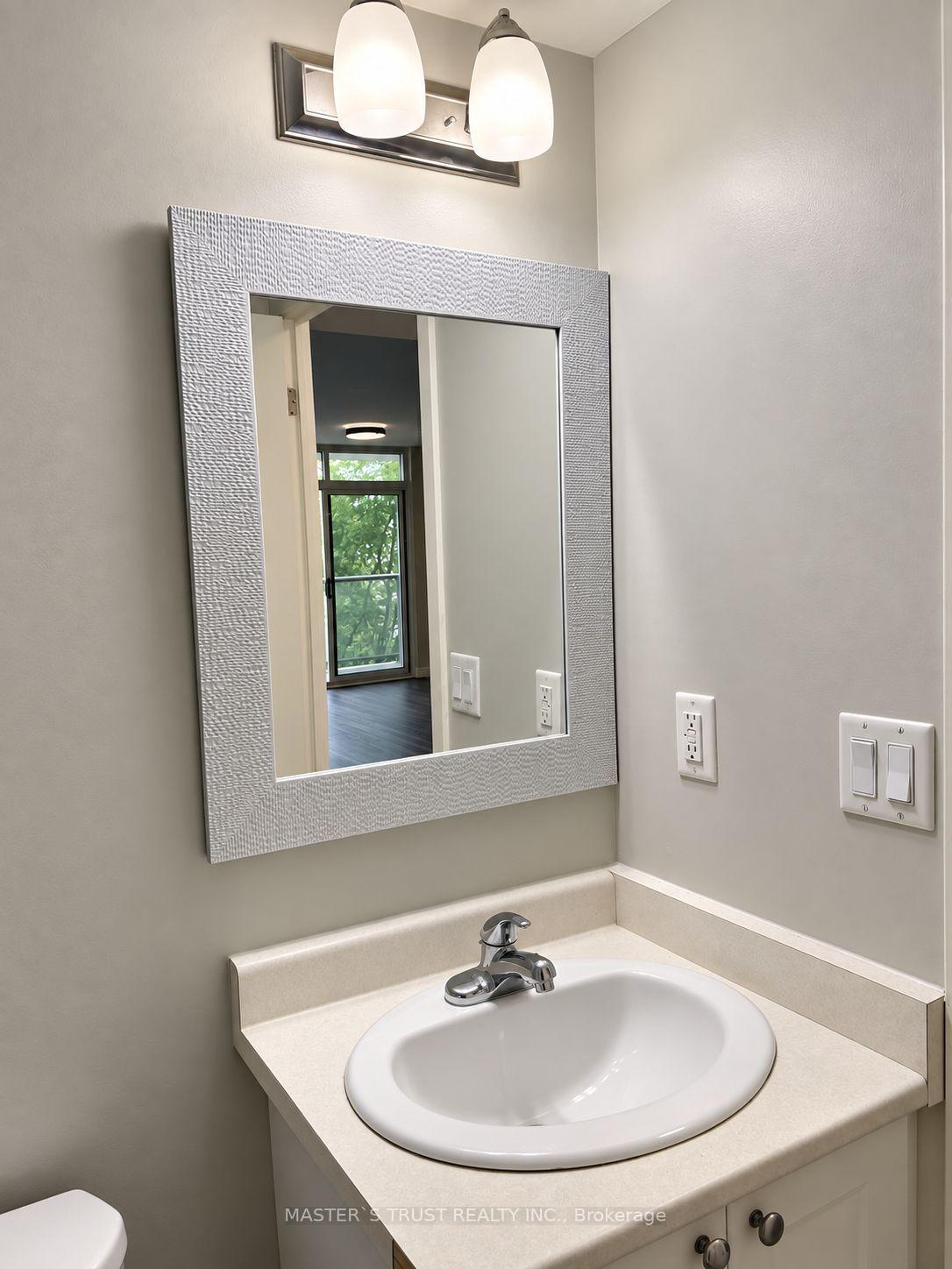 Photo 16 of Unit 302, 812 Lansdowne Avenue, Toronto, Dovercourt-Wallace Emerson-Junction — HOMEH