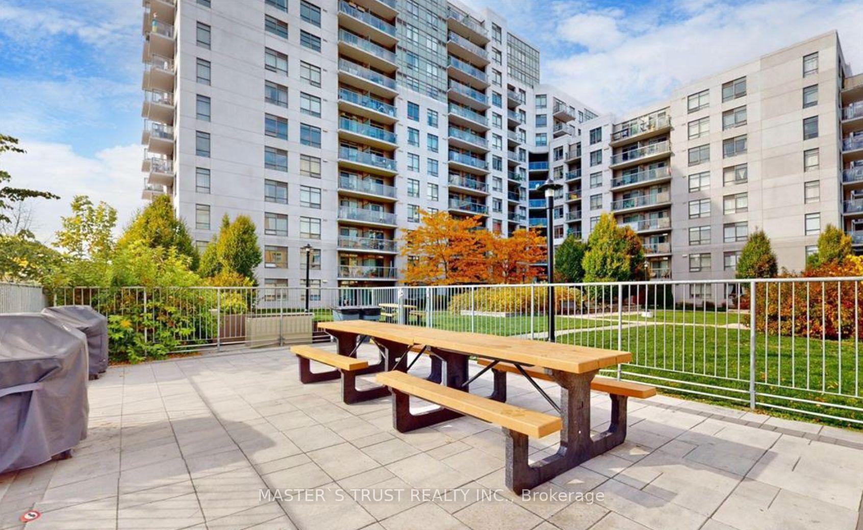 Photo 23 of Unit 302, 812 Lansdowne Avenue, Toronto, Dovercourt-Wallace Emerson-Junction — HOMEH