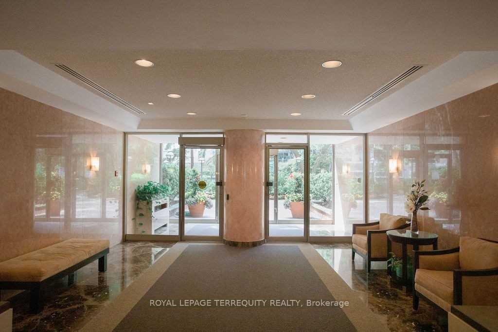 Photo 2 of Unit 106, 95 Prince Arthur Avenue, Toronto, The Annex — HOMEH