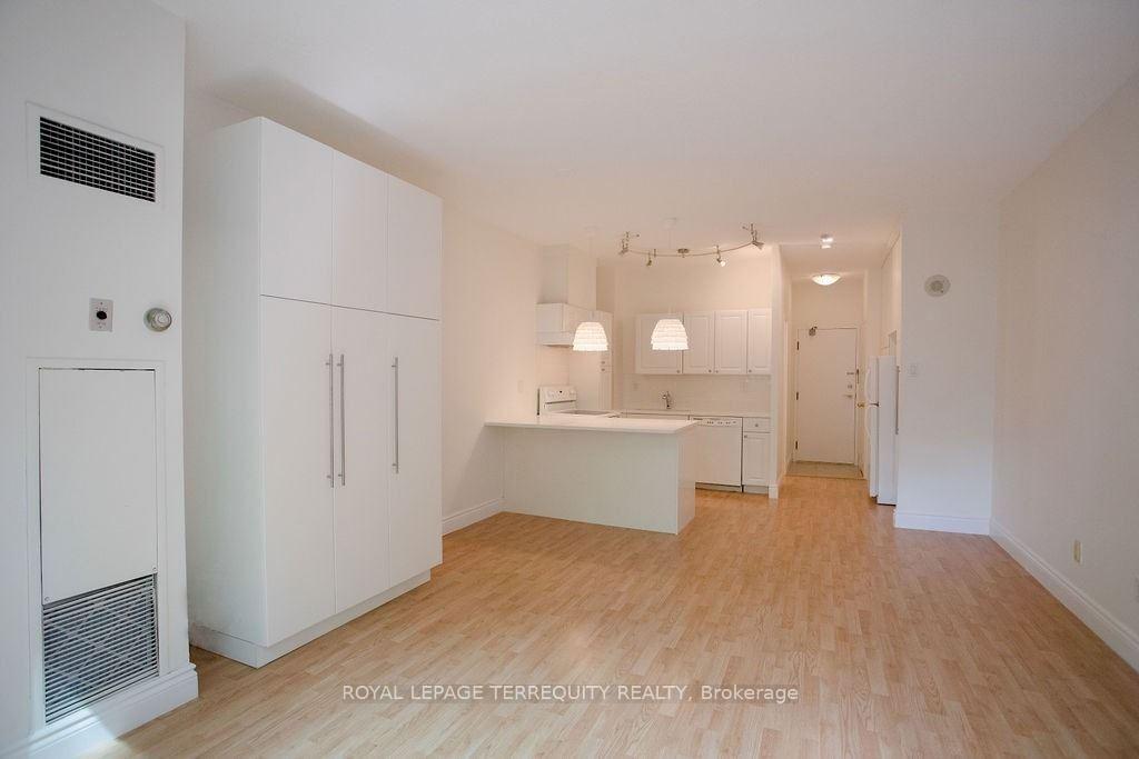 Photo 12 of Unit 106, 95 Prince Arthur Avenue, Toronto, The Annex — HOMEH