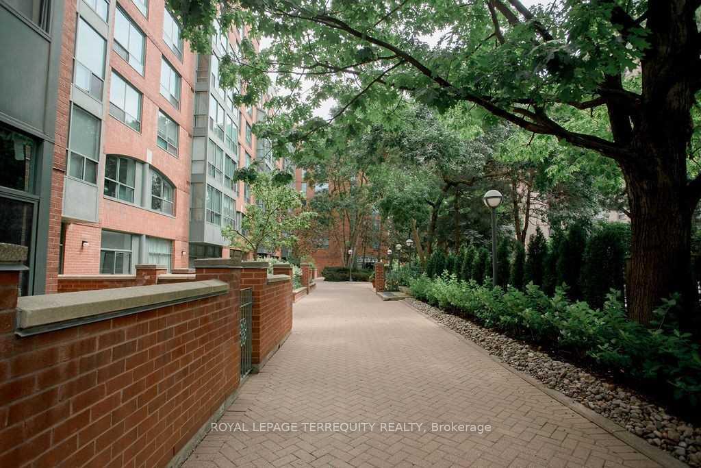 Photo 17 of Unit 106, 95 Prince Arthur Avenue, Toronto, The Annex — HOMEH
