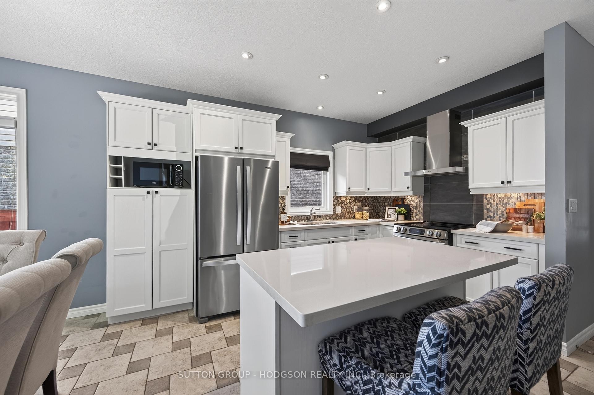 Photo 9 of 1476 Lawson Road, London, North I — HOMEH
