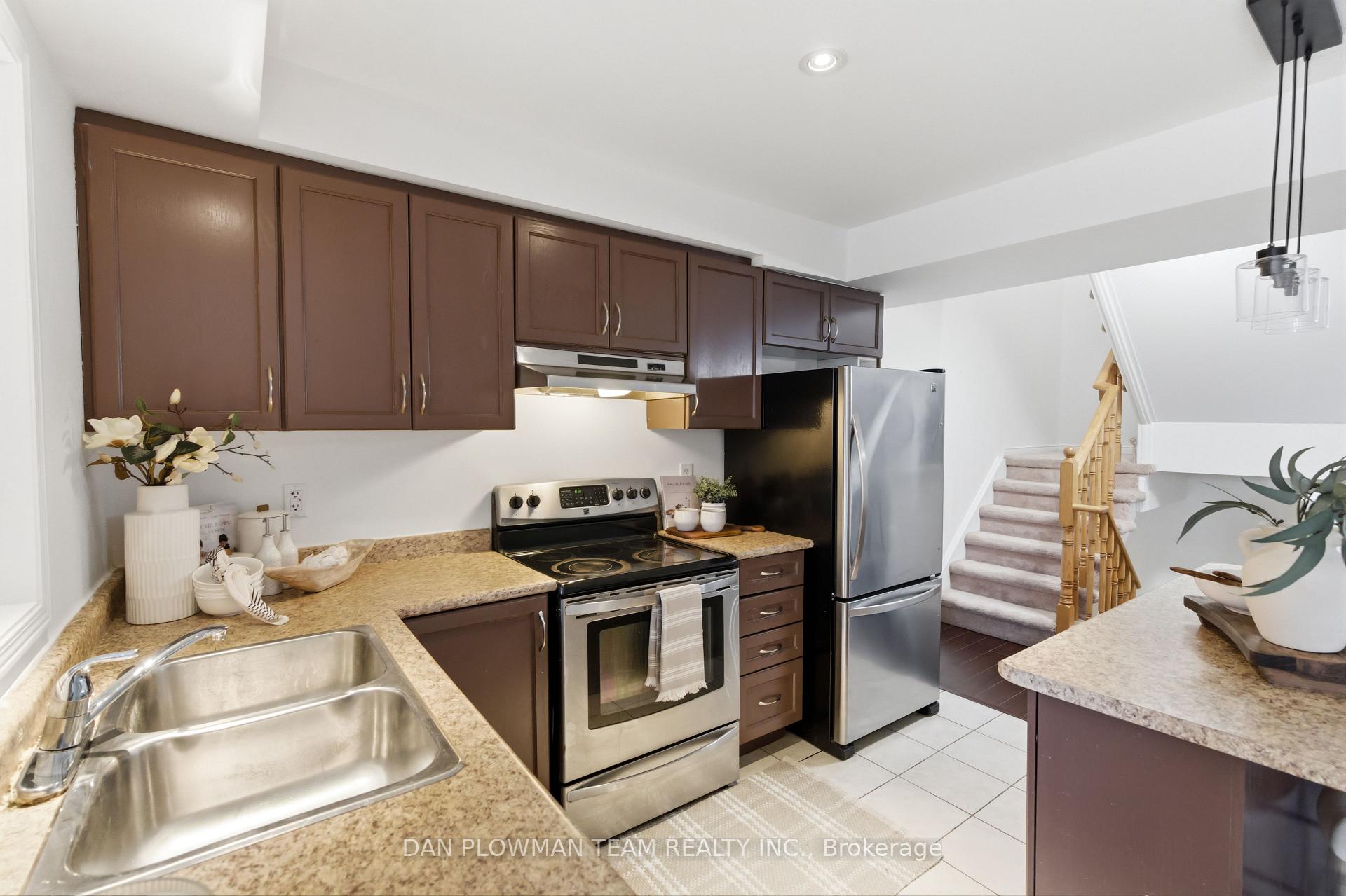 Photo 13 of 23 Blunden Road, Ajax, Central East — HOMEH