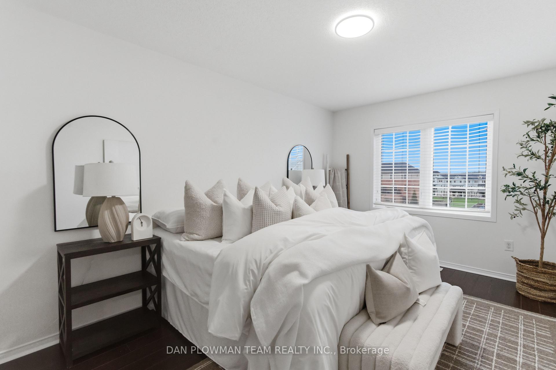 Photo 19 of 23 Blunden Road, Ajax, Central East — HOMEH