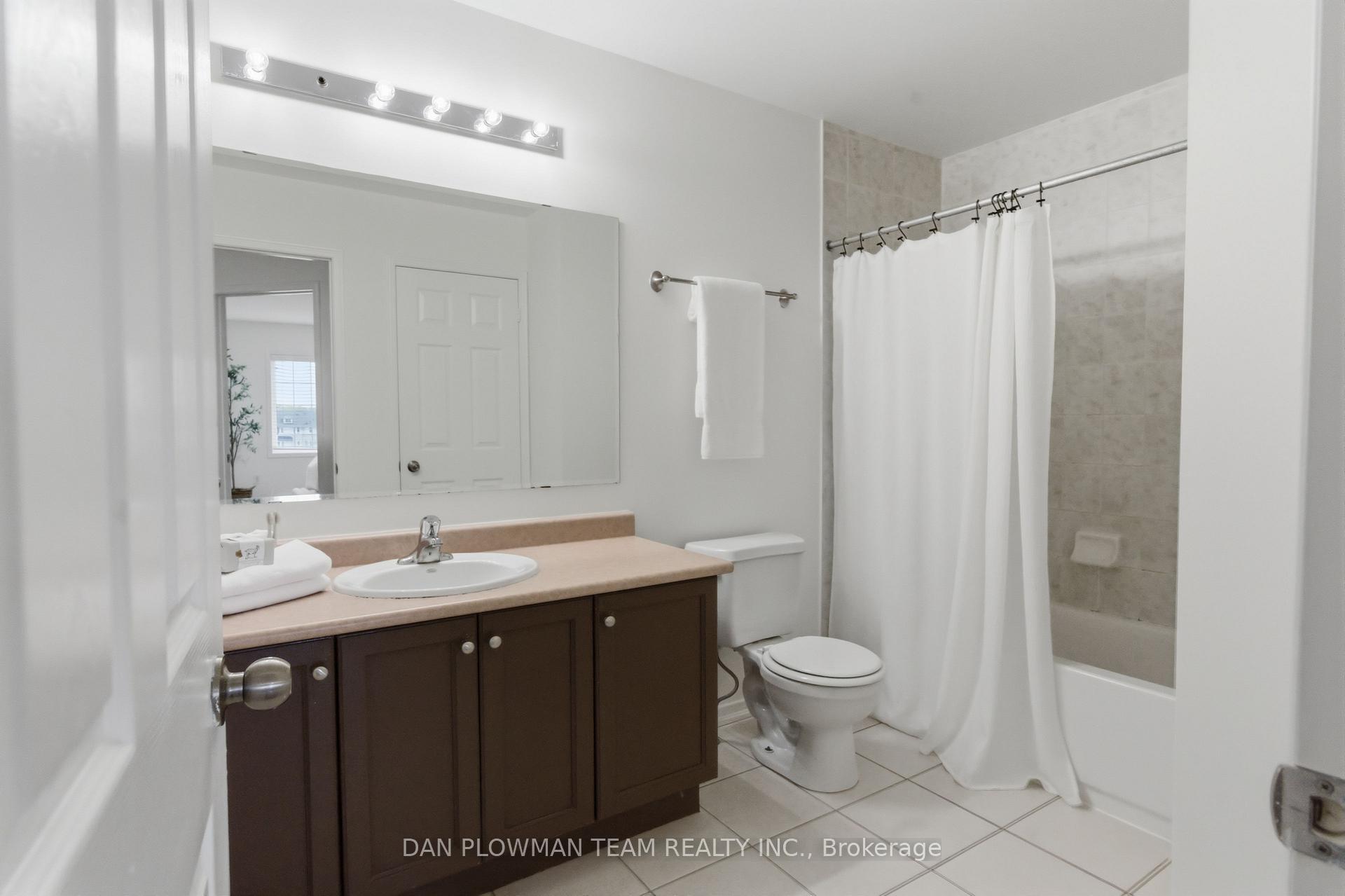Photo 22 of 23 Blunden Road, Ajax, Central East — HOMEH