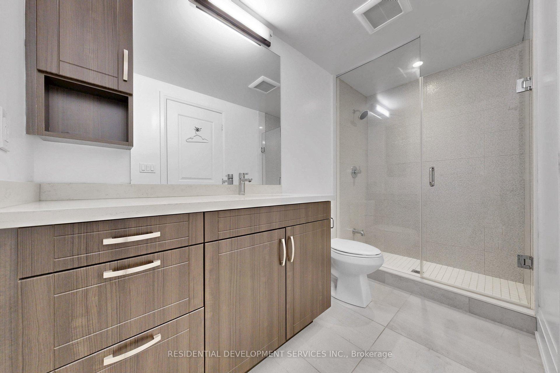 Photo 10 of 37 Village Parkway, Markham, Unionville — HOMEH