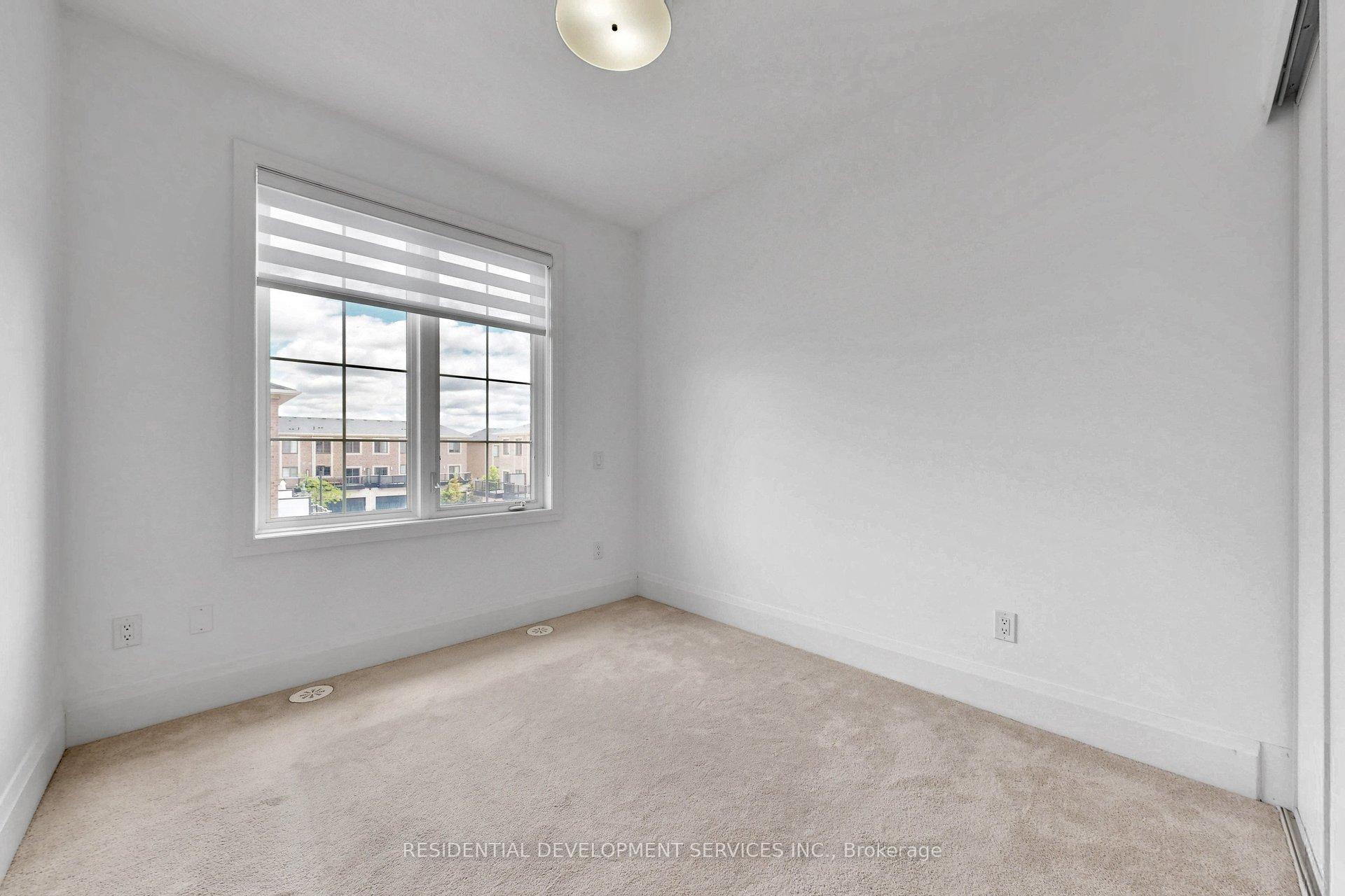 Photo 27 of 37 Village Parkway, Markham, Unionville — HOMEH