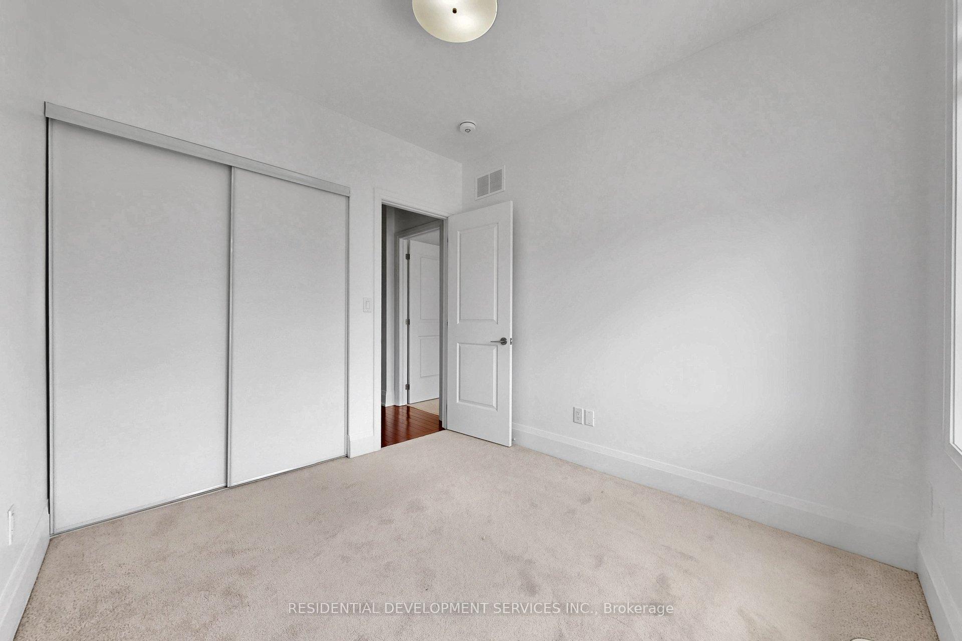 Photo 28 of 37 Village Parkway, Markham, Unionville — HOMEH