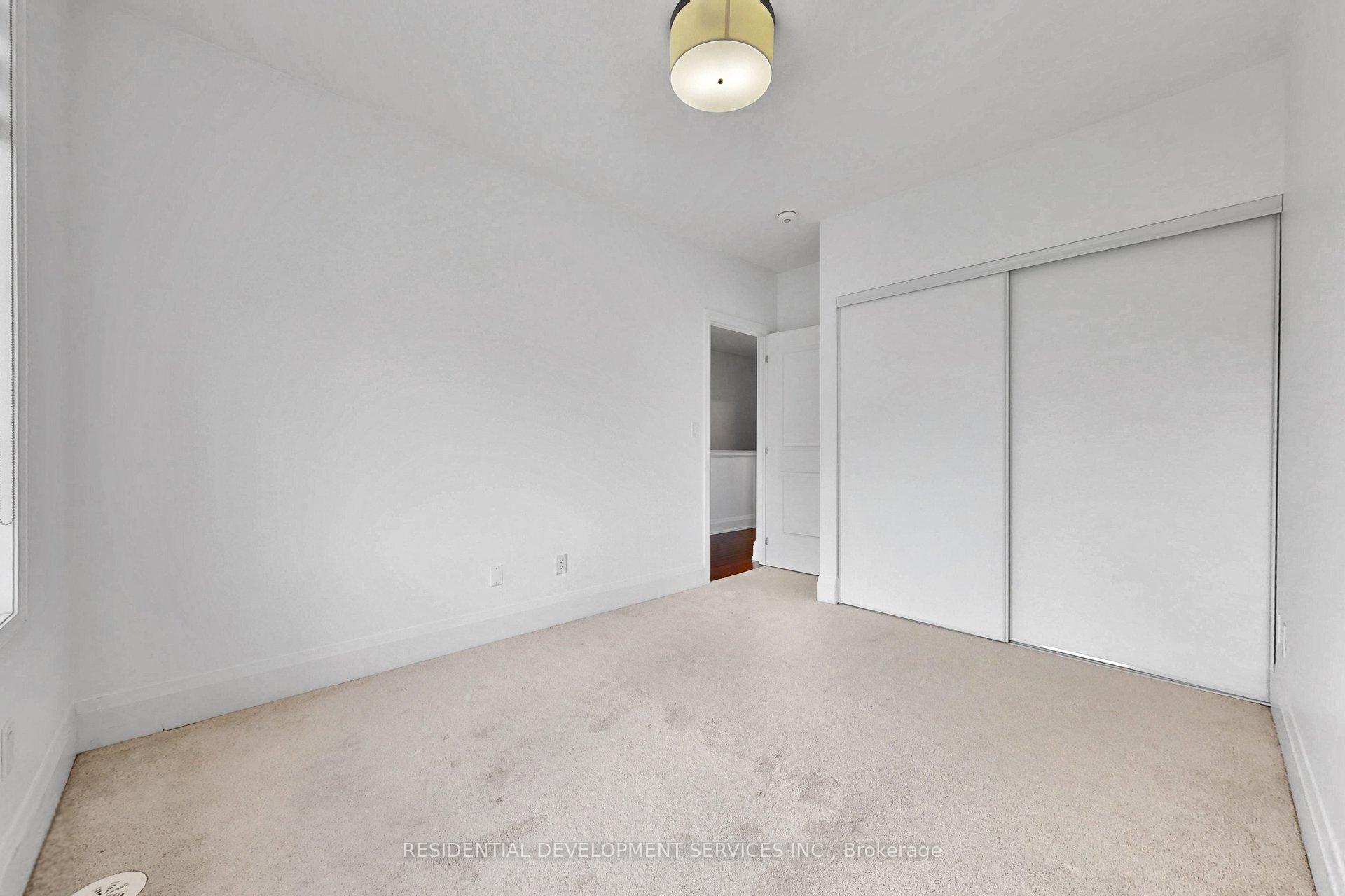 Photo 30 of 37 Village Parkway, Markham, Unionville — HOMEH