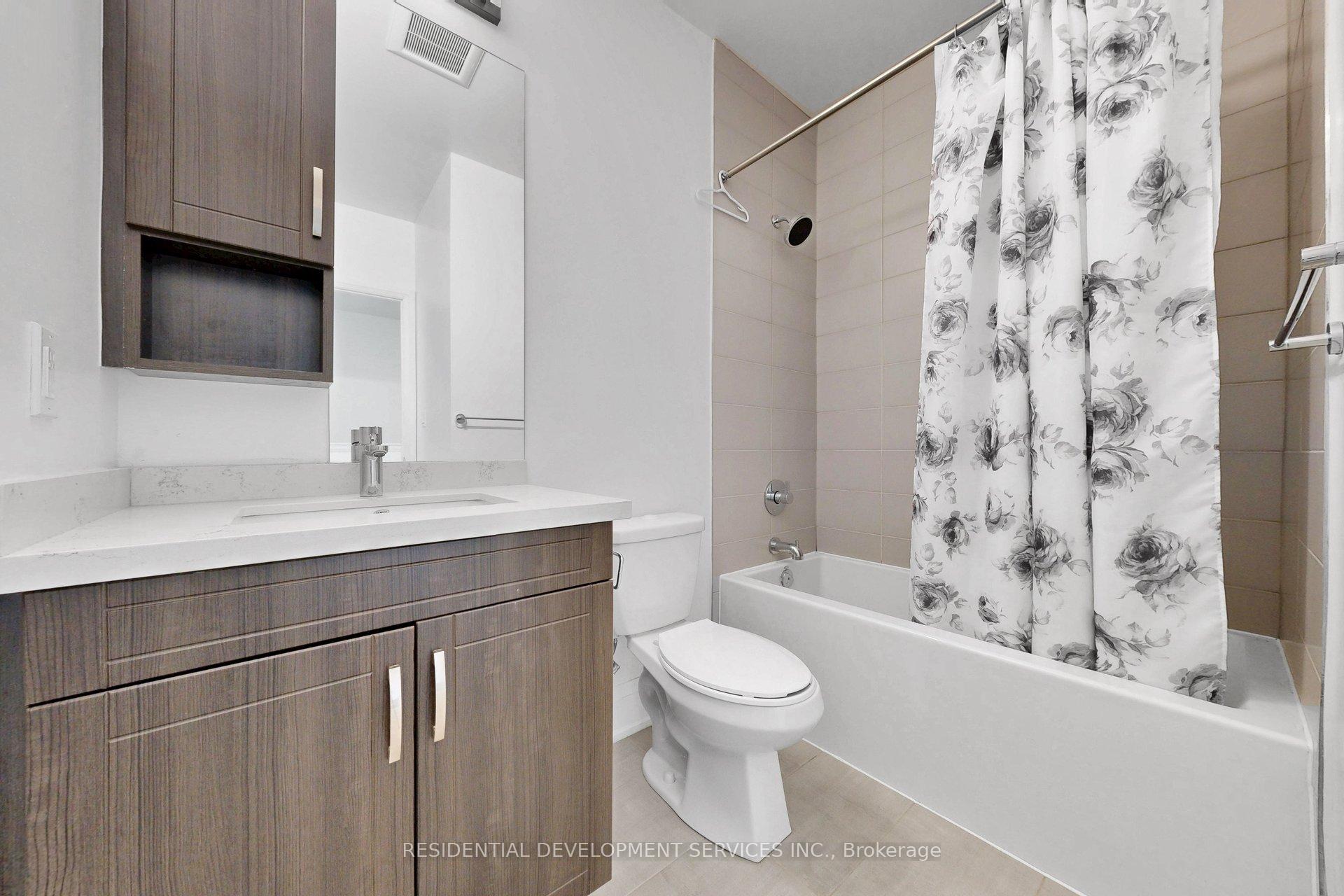 Photo 31 of 37 Village Parkway, Markham, Unionville — HOMEH