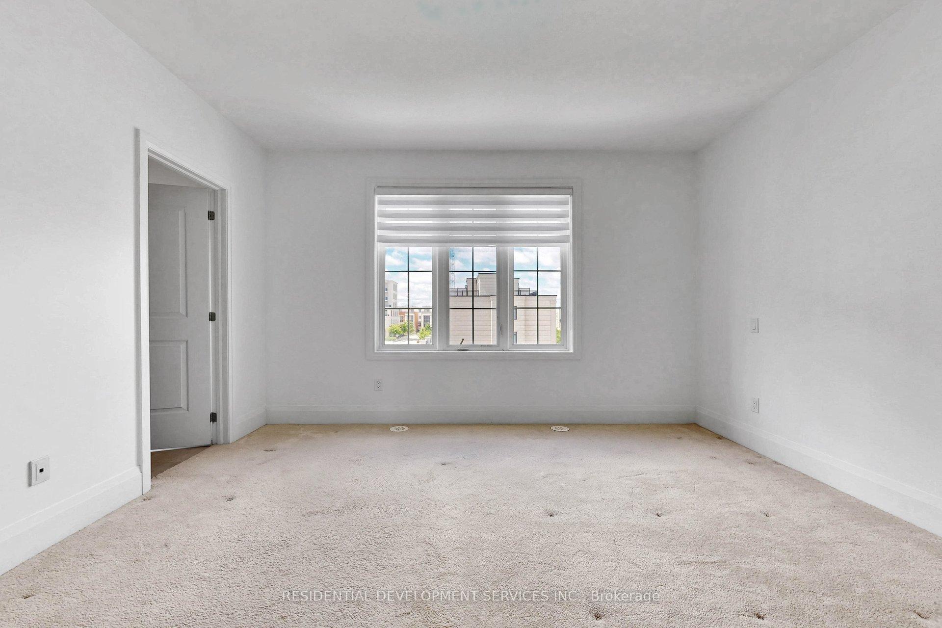 Photo 34 of 37 Village Parkway, Markham, Unionville — HOMEH