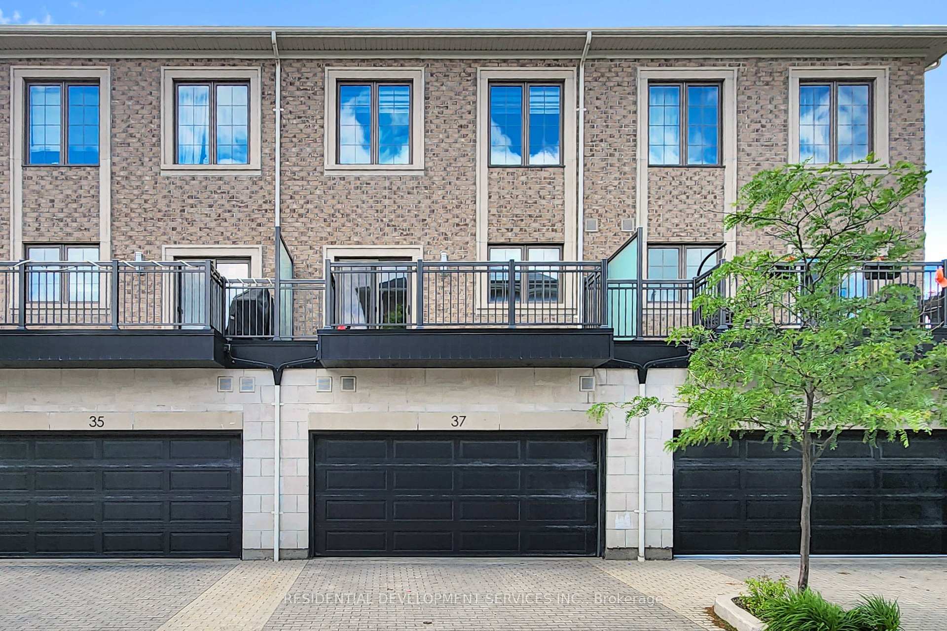 Photo 48 of 37 Village Parkway, Markham, Unionville — HOMEH