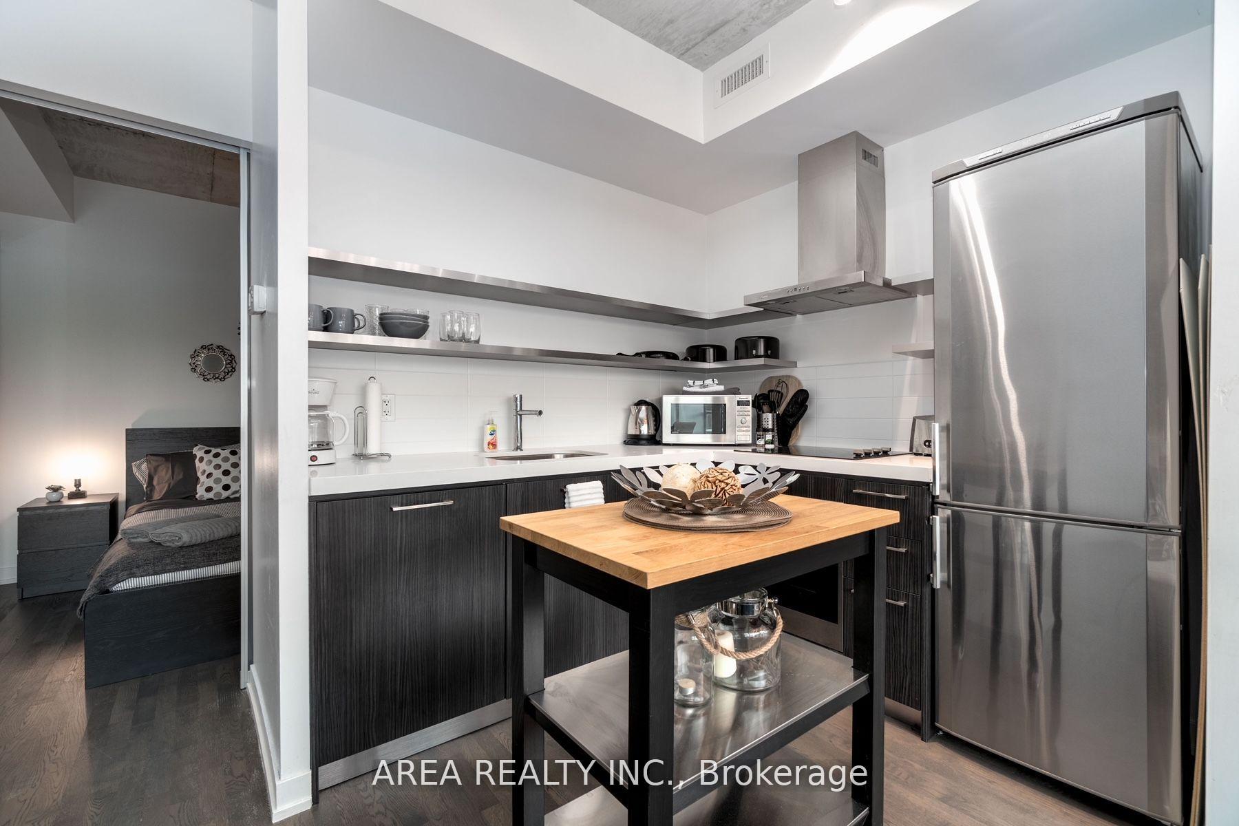 Photo 4 of Unit 334, 461 adelaide Street W, Toronto, Waterfront Communities — HOMEH