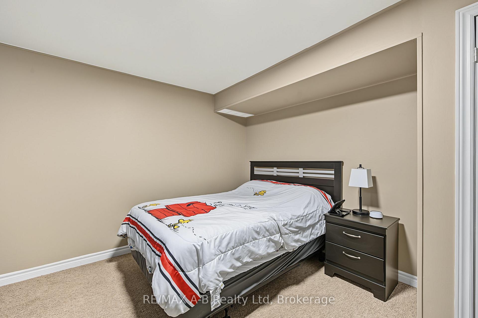 Photo 30 of 15 Cook Crescent, St. Thomas — HOMEH