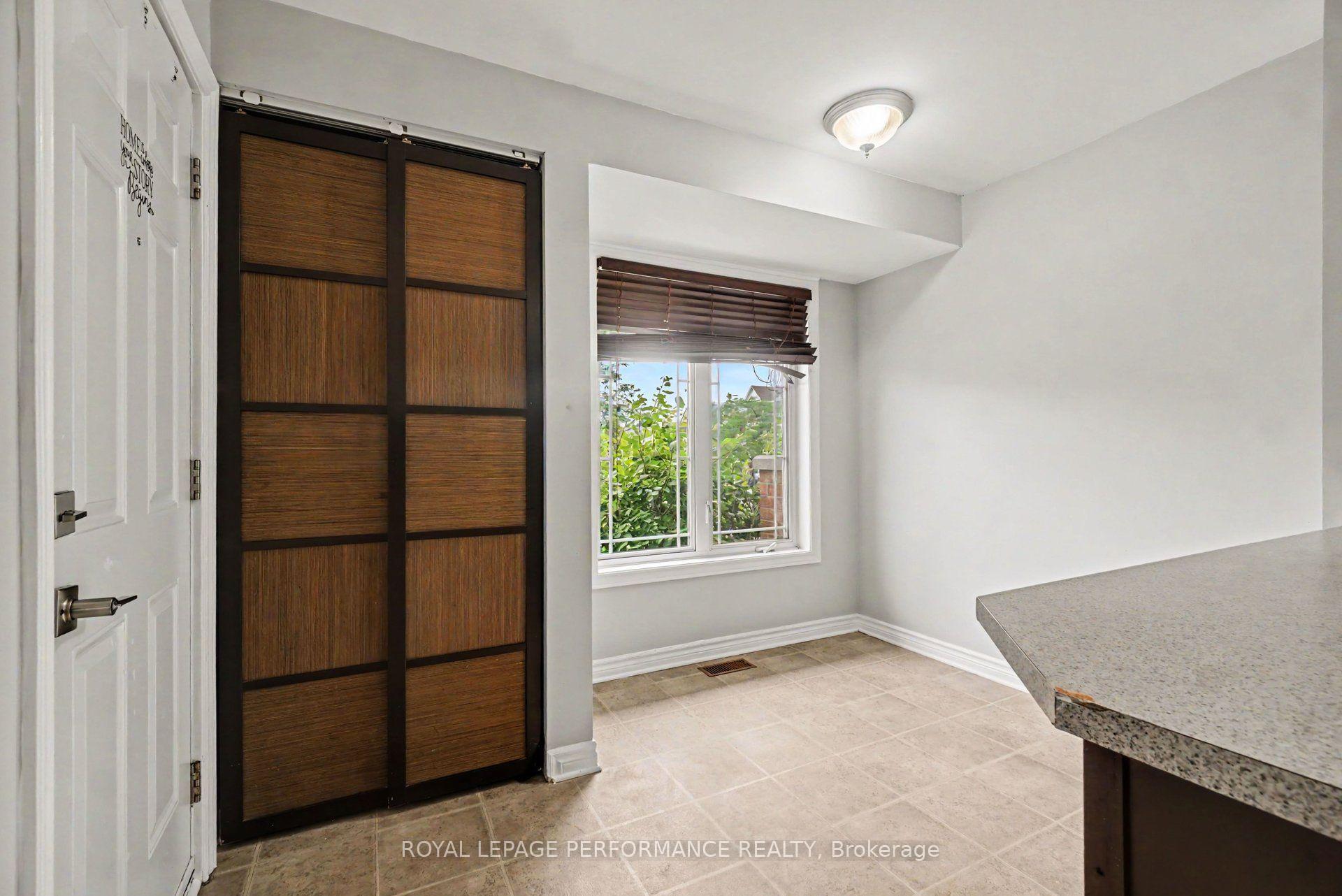 Photo 9 of 50 Brentmore Private, Ottawa, Avalon East — HOMEH