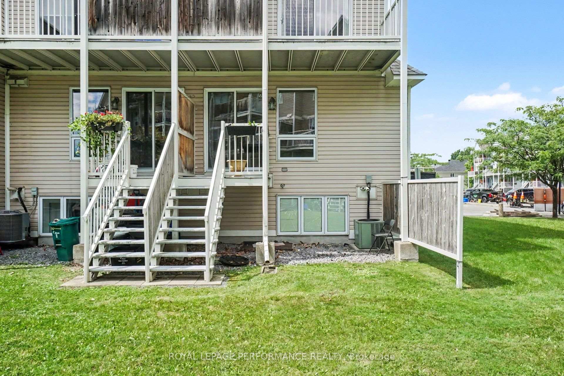 Photo 16 of 50 Brentmore Private, Ottawa, Avalon East — HOMEH