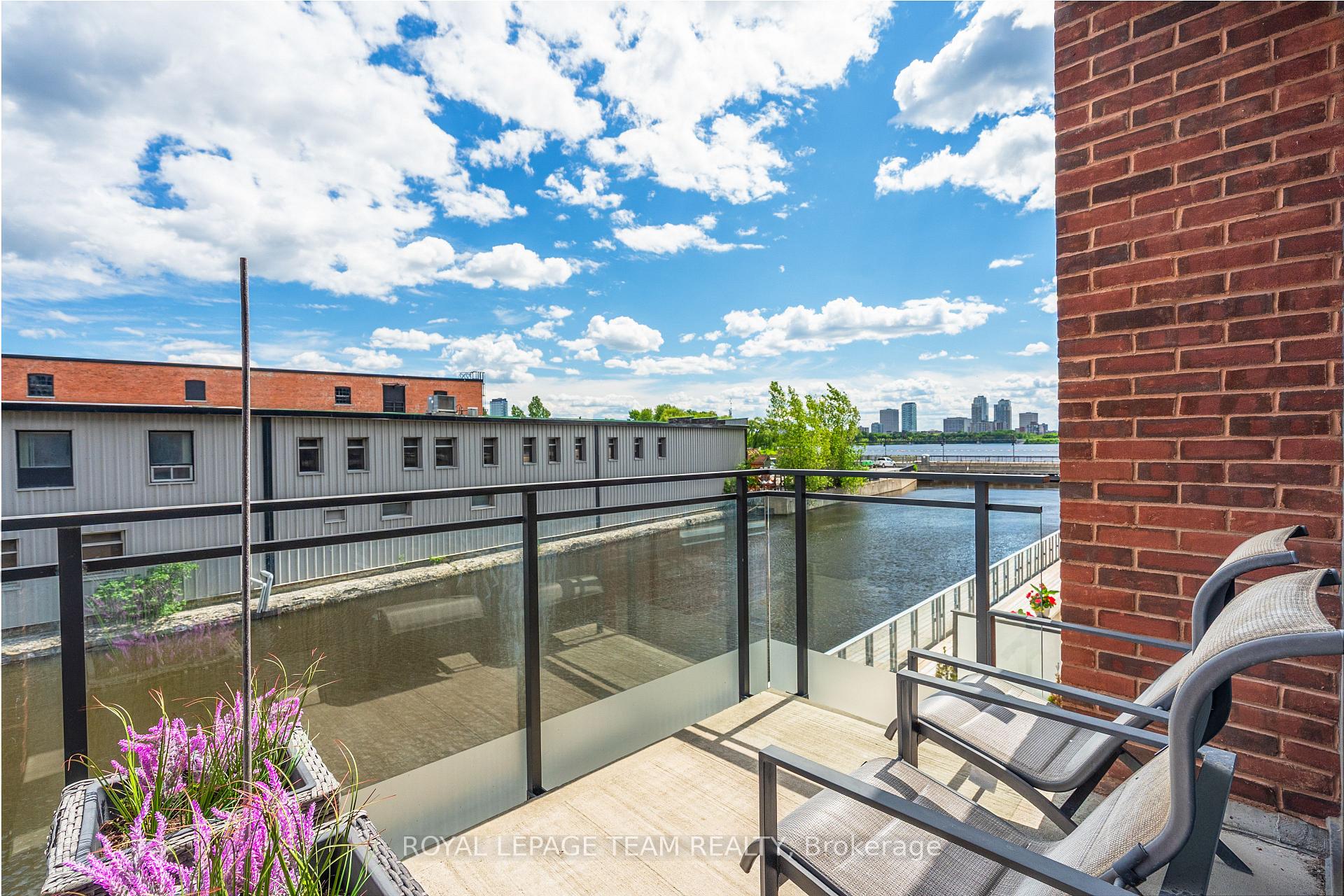Photo 24 of Unit 204, 320 Miwate Private, Ottawa, Mechanicsville — HOMEH