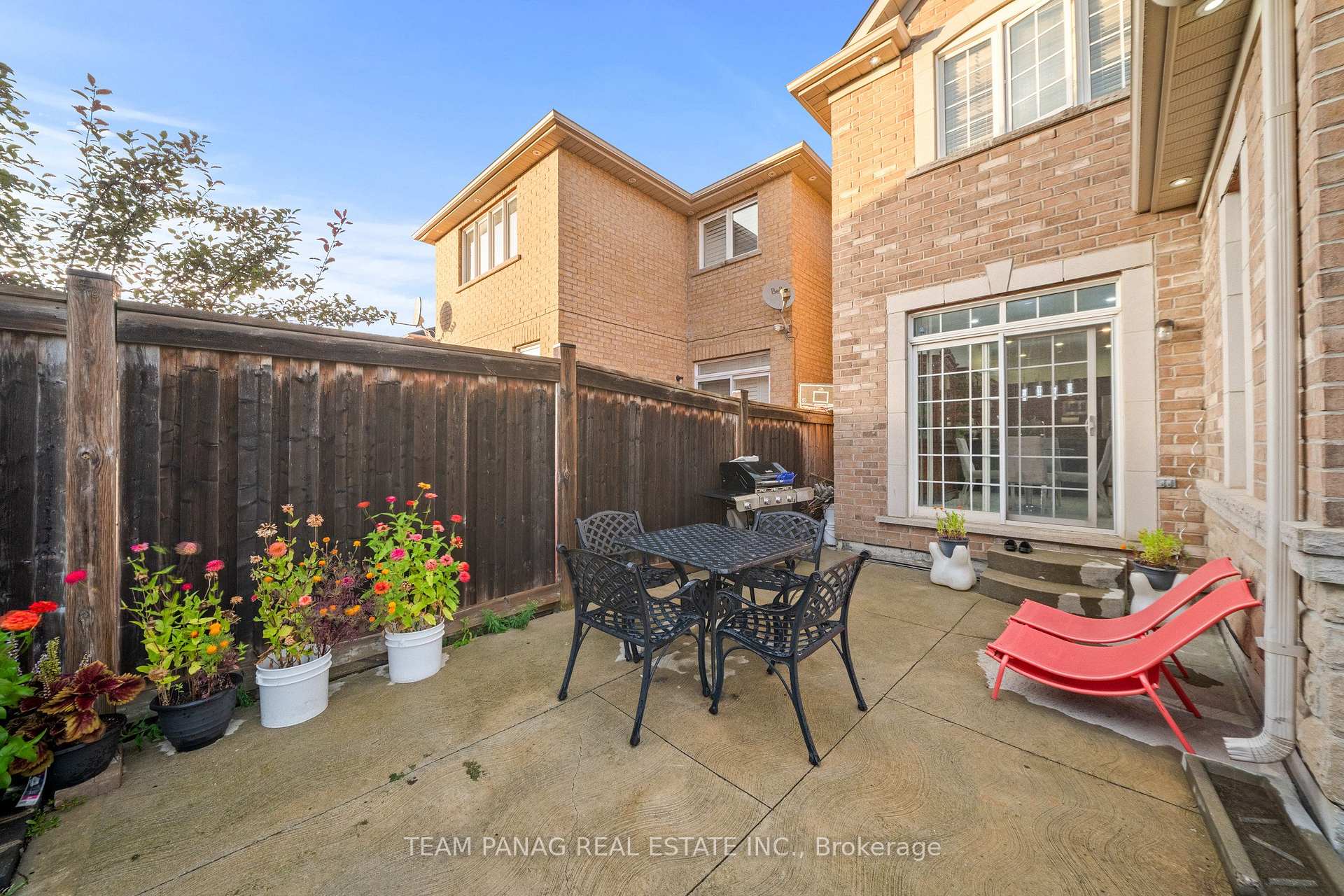 Photo 43 of 20 Mission Ridge Trail, Brampton, Bram East — HOMEH
