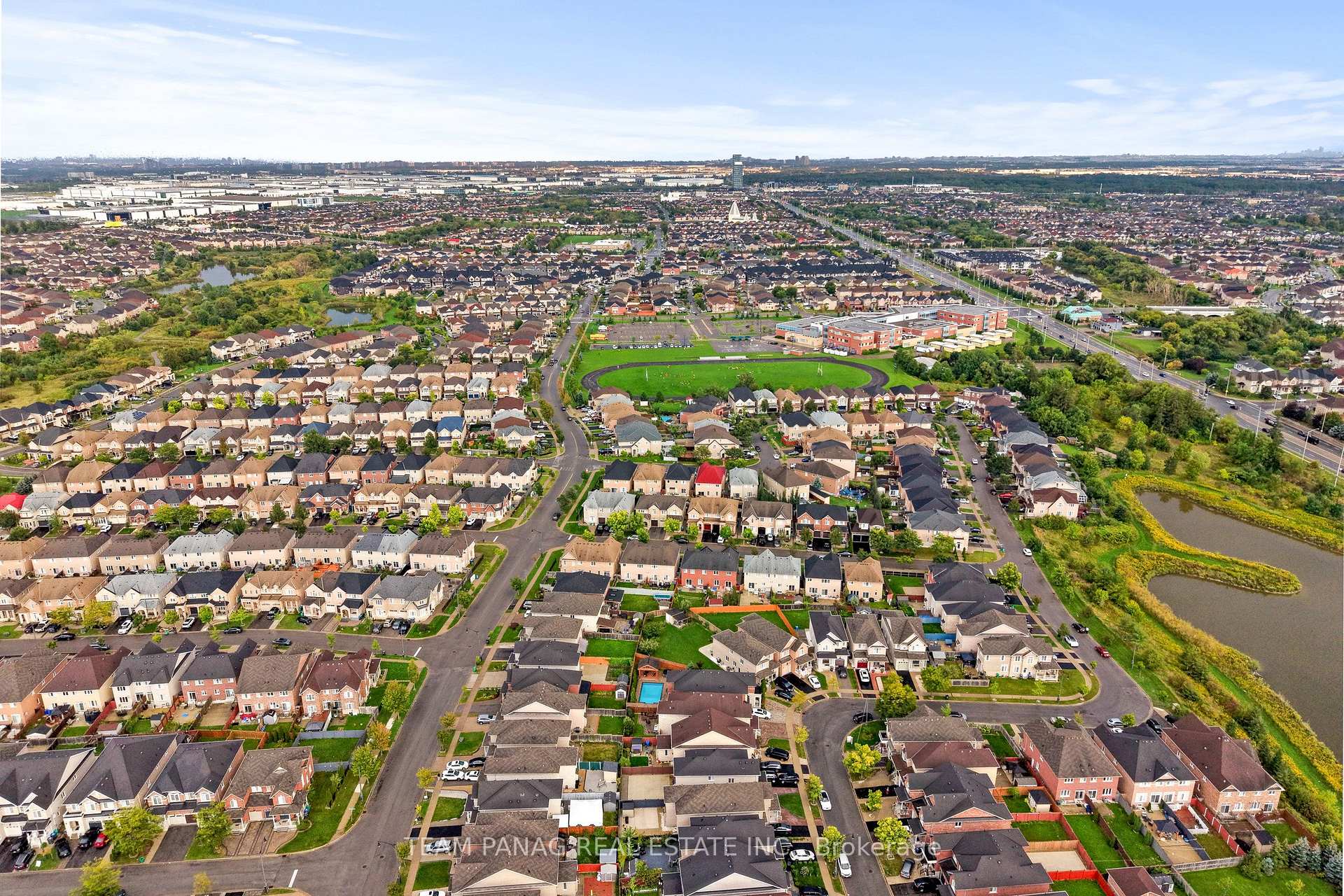 Photo 48 of 20 Mission Ridge Trail, Brampton, Bram East — HOMEH
