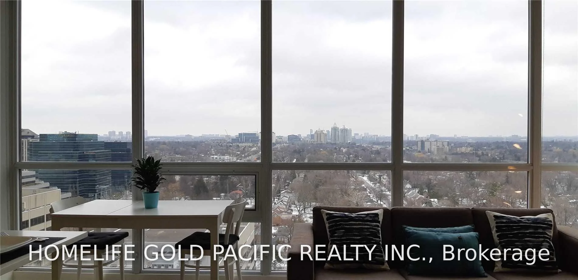 Photo 11 of Unit 709, 23 Sheppard Avenue E, North York, Willowdale East — HOMEH