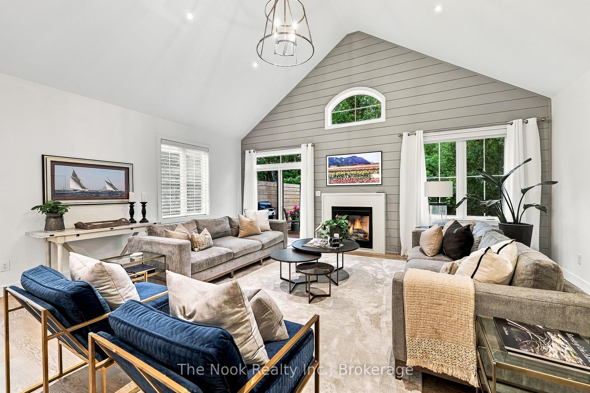 Photo 5 of 372 Northglen Boulevard, Clarington, Bowmanville — HOMEH