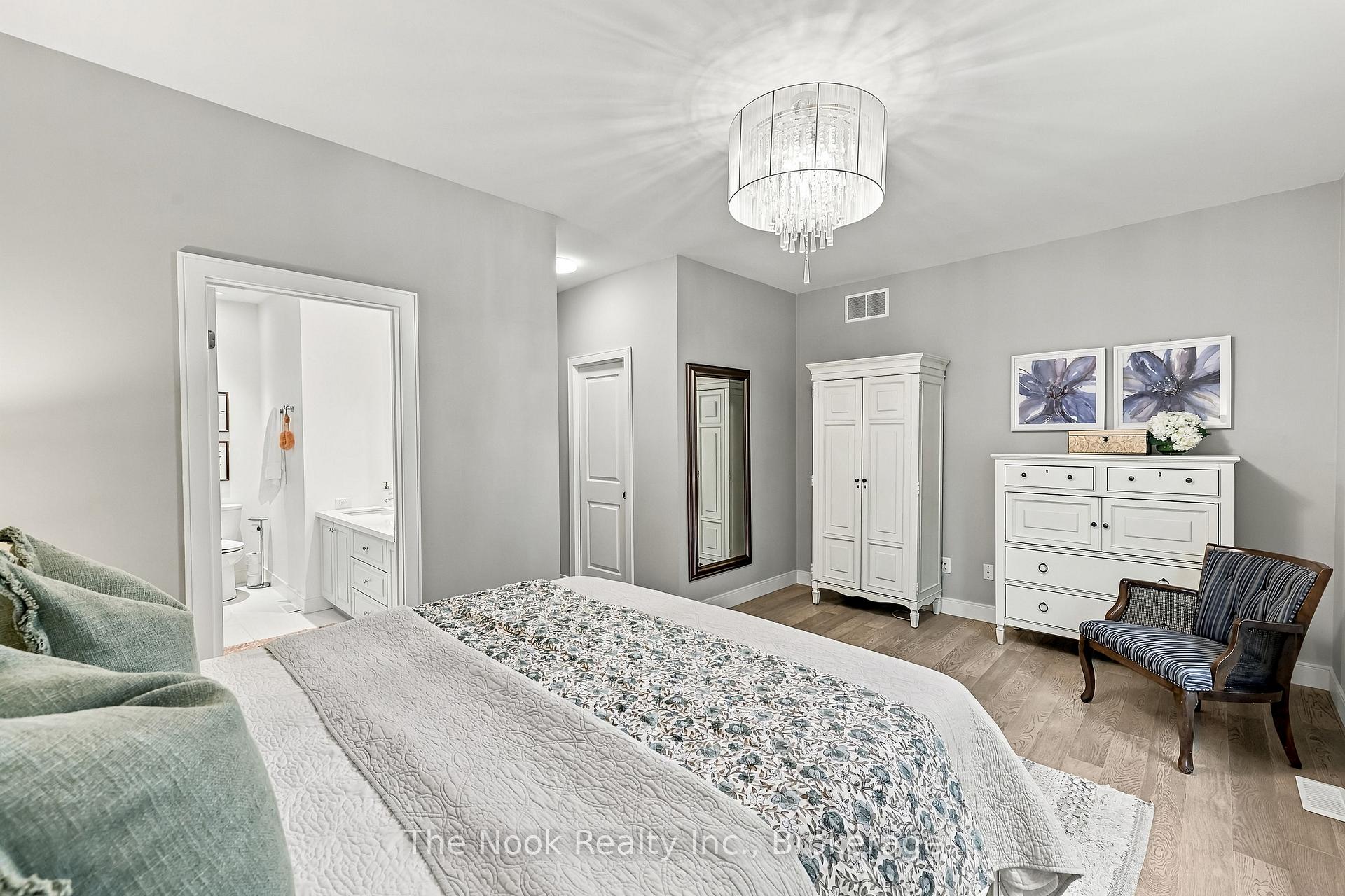 Photo 16 of 372 Northglen Boulevard, Clarington, Bowmanville — HOMEH