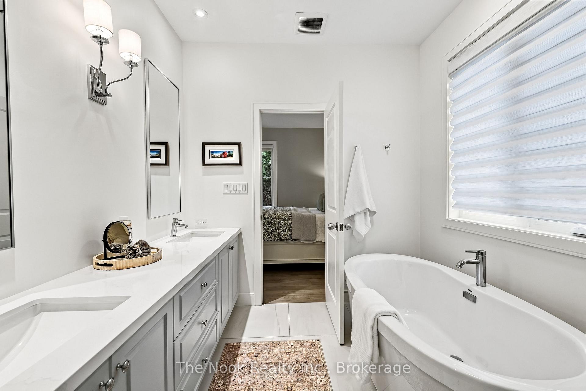 Photo 19 of 372 Northglen Boulevard, Clarington, Bowmanville — HOMEH