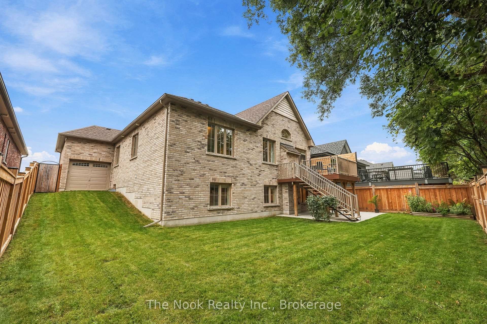 Photo 44 of 372 Northglen Boulevard, Clarington, Bowmanville — HOMEH