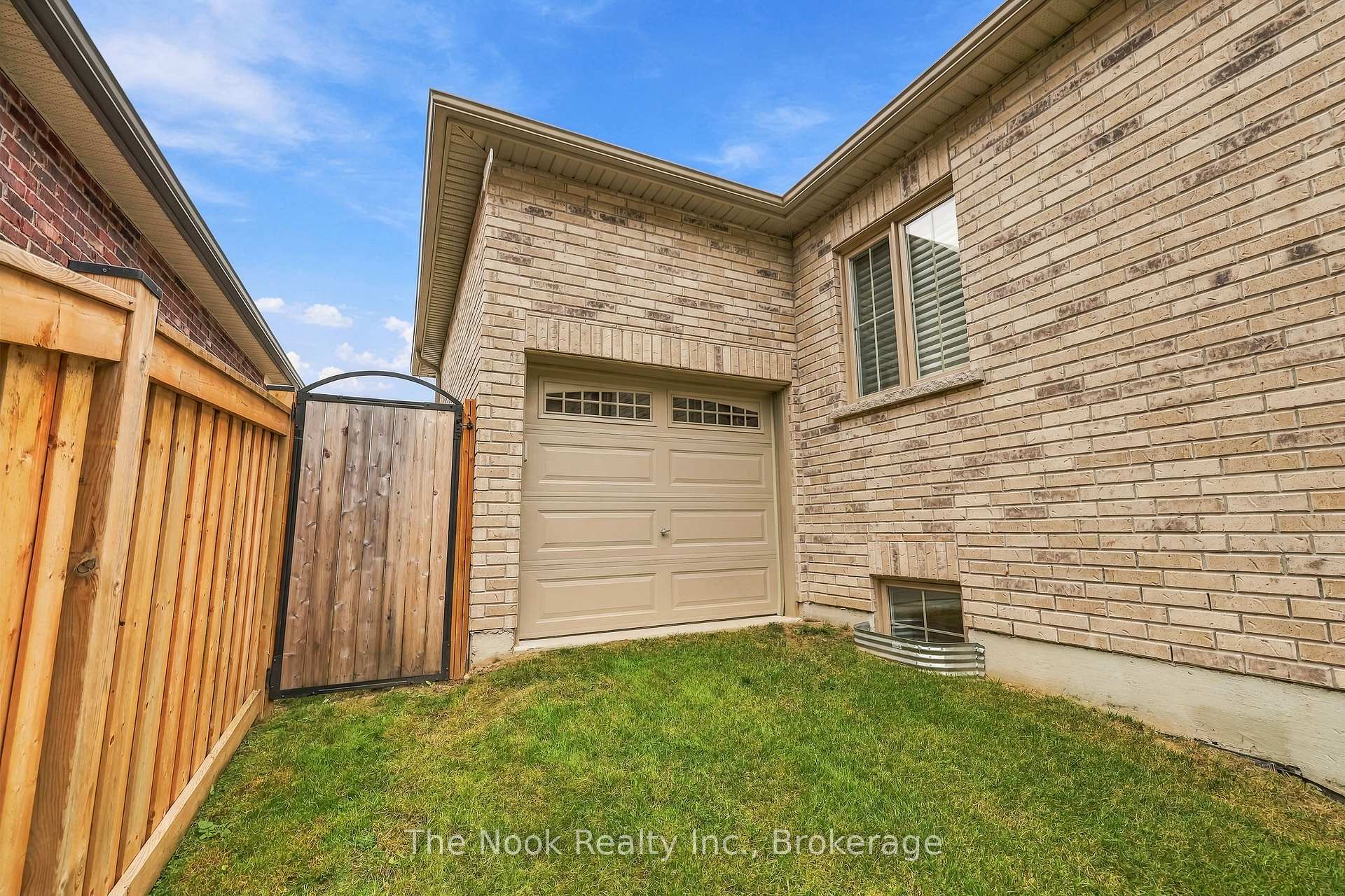 Photo 46 of 372 Northglen Boulevard, Clarington, Bowmanville — HOMEH