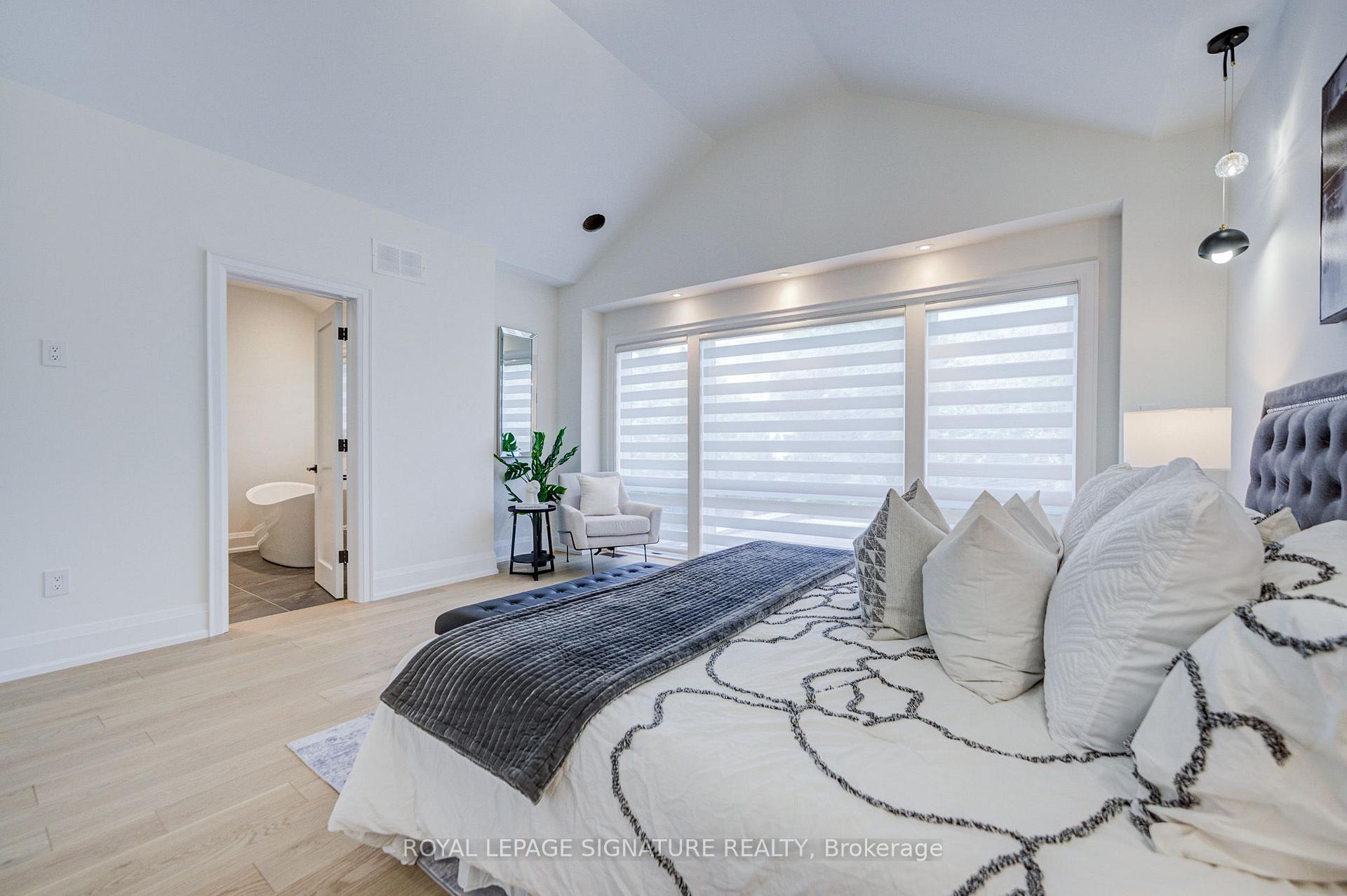 Photo 15 of 971 Filmandale Road, Burlington, LaSalle — HOMEH