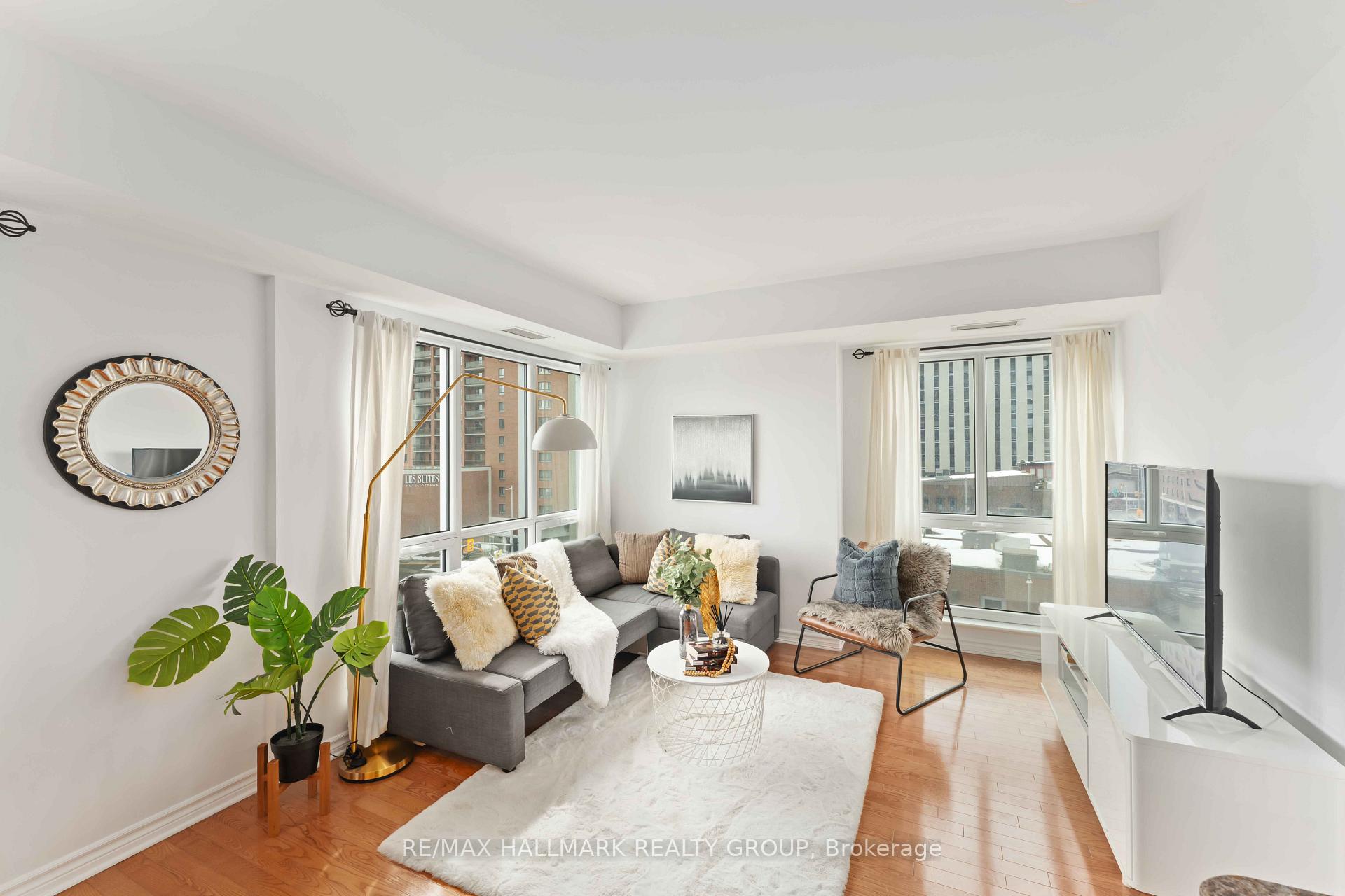Photo 2 of Unit 608, 200 Rideau Street, Ottawa, Sandy Hill — HOMEH