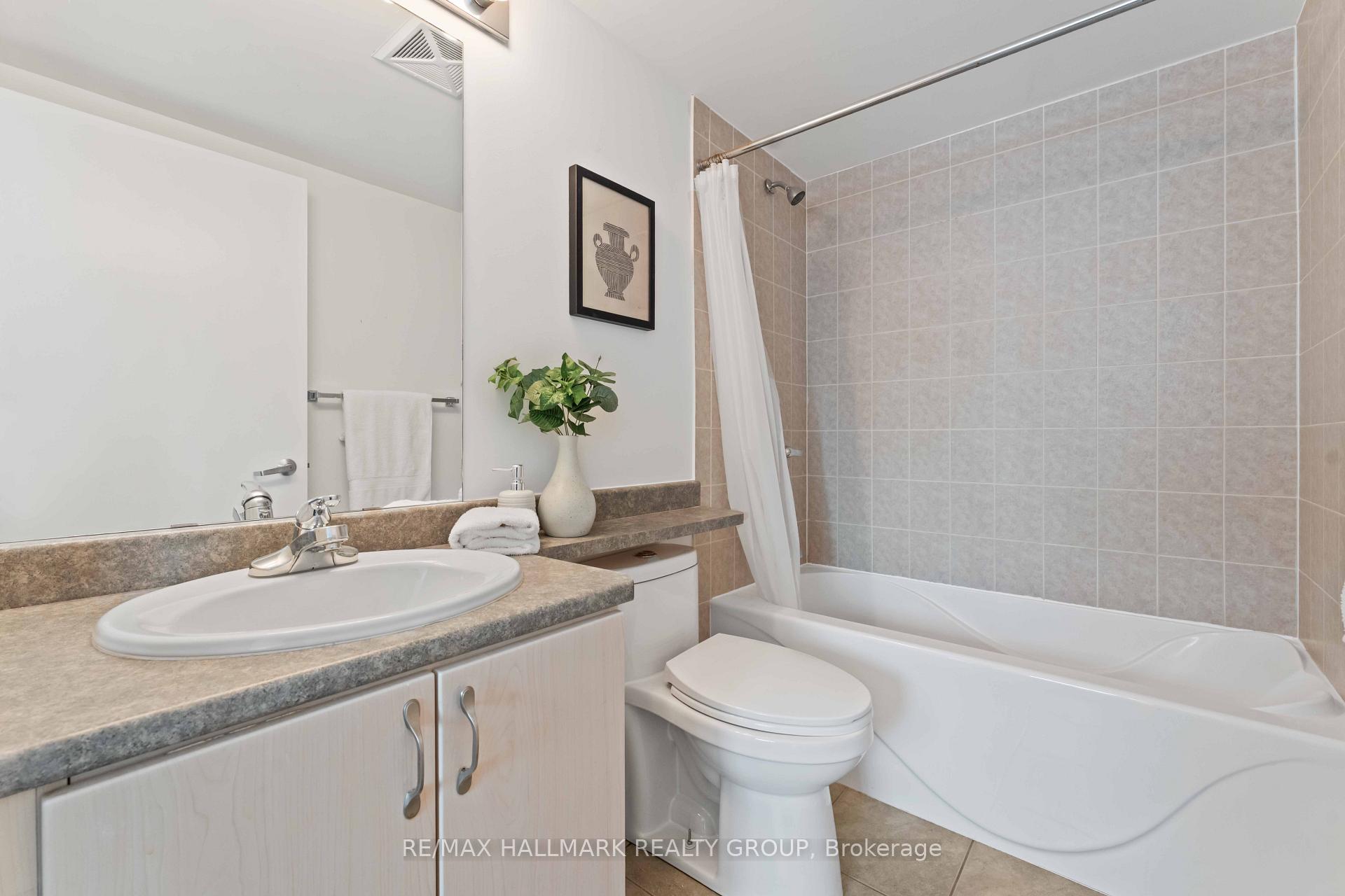 Photo 14 of Unit 608, 200 Rideau Street, Ottawa, Sandy Hill — HOMEH