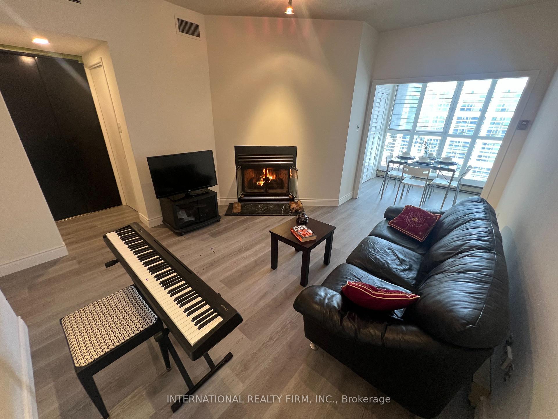 Photo 4 of Unit PH5, 65 Scadding Avenue, Toronto, Waterfront Communities — HOMEH