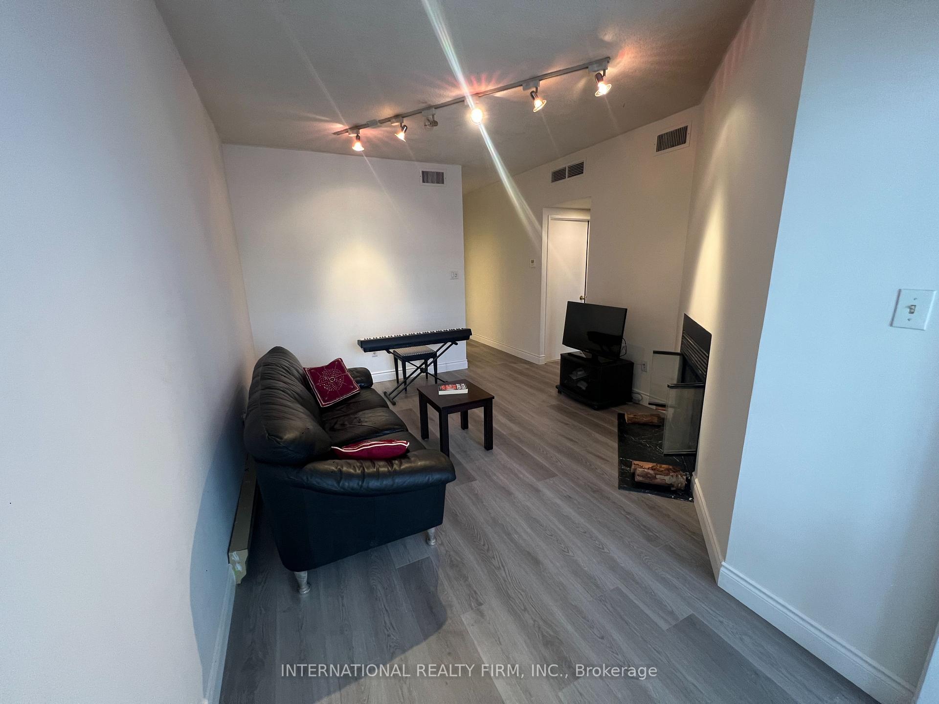 Photo 5 of Unit PH5, 65 Scadding Avenue, Toronto, Waterfront Communities — HOMEH