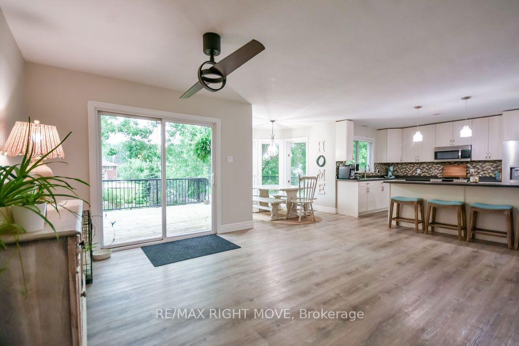 Photo 5 of 18 Creighton Street, Ramara, Atherley — HOMEH