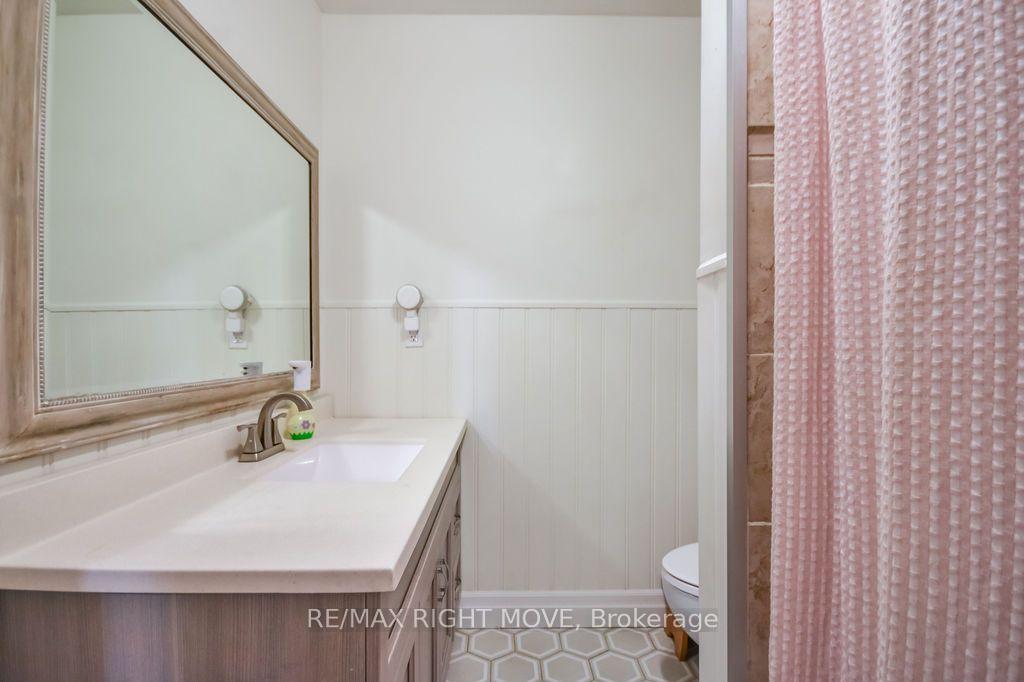 Photo 26 of 18 Creighton Street, Ramara, Atherley — HOMEH