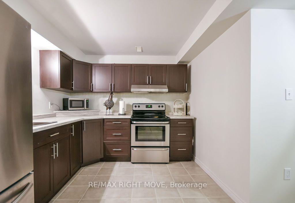 Photo 32 of 18 Creighton Street, Ramara, Atherley — HOMEH