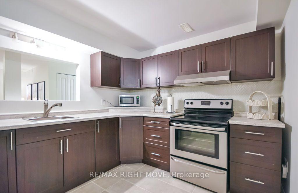 Photo 34 of 18 Creighton Street, Ramara, Atherley — HOMEH