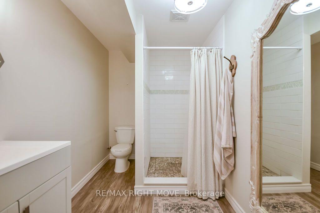 Photo 36 of 18 Creighton Street, Ramara, Atherley — HOMEH