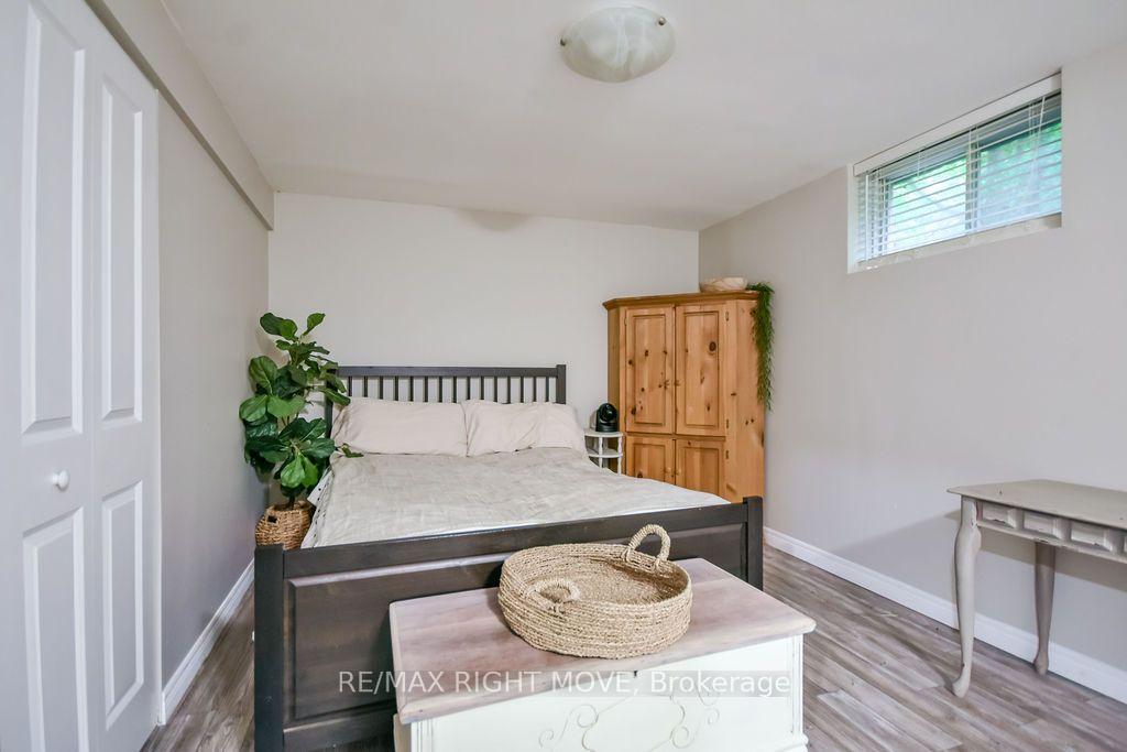 Photo 38 of 18 Creighton Street, Ramara, Atherley — HOMEH