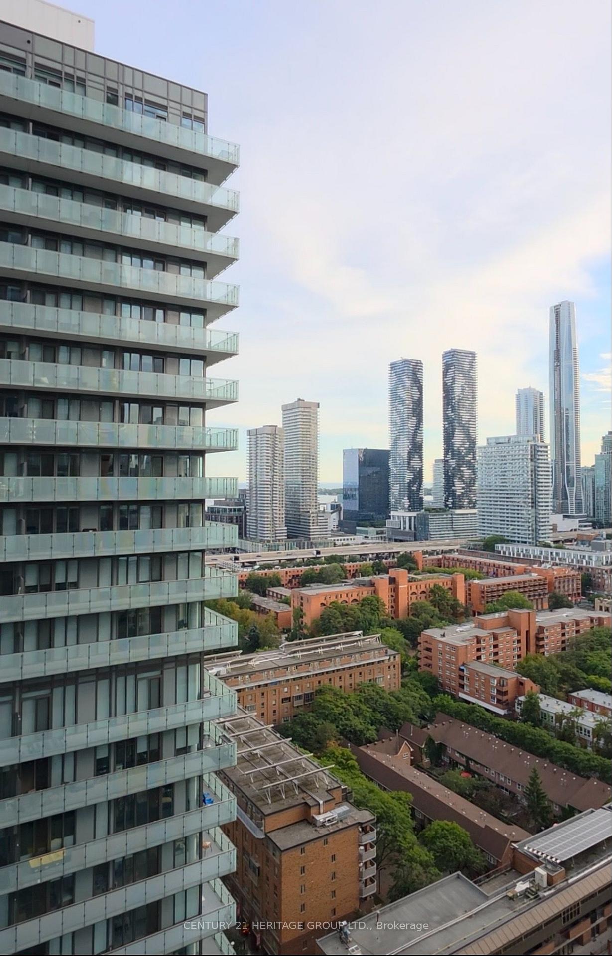 Photo 8 of Unit 2708, 180 Front Street E, Toronto, Waterfront Communities — HOMEH